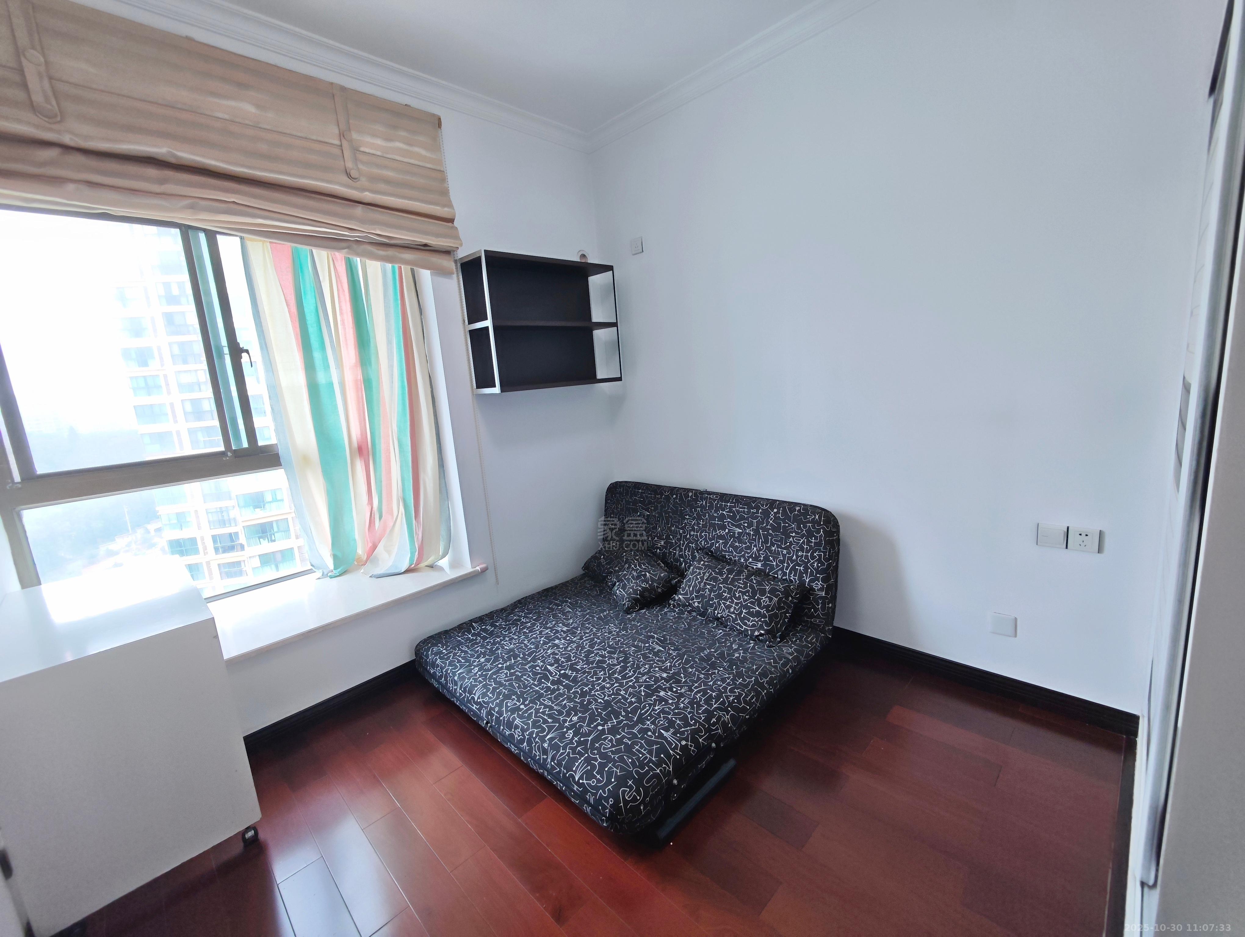 经世皇城  3室2厅2卫    1500.0元/月 经世皇城  3室2厅2卫    1500.0元/月室内图