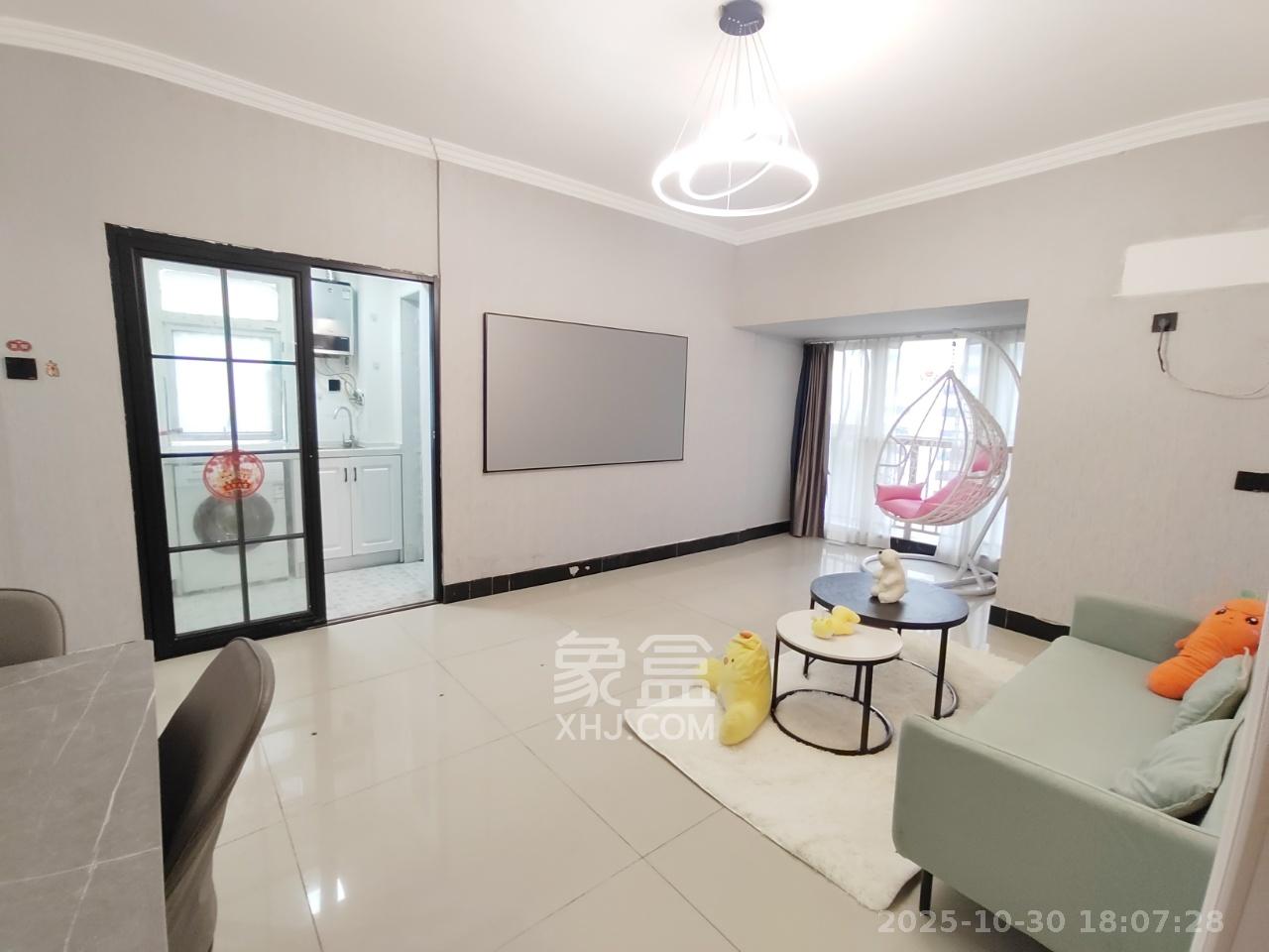 汇富中心  1室1厅1卫    2200.0元/月室内图