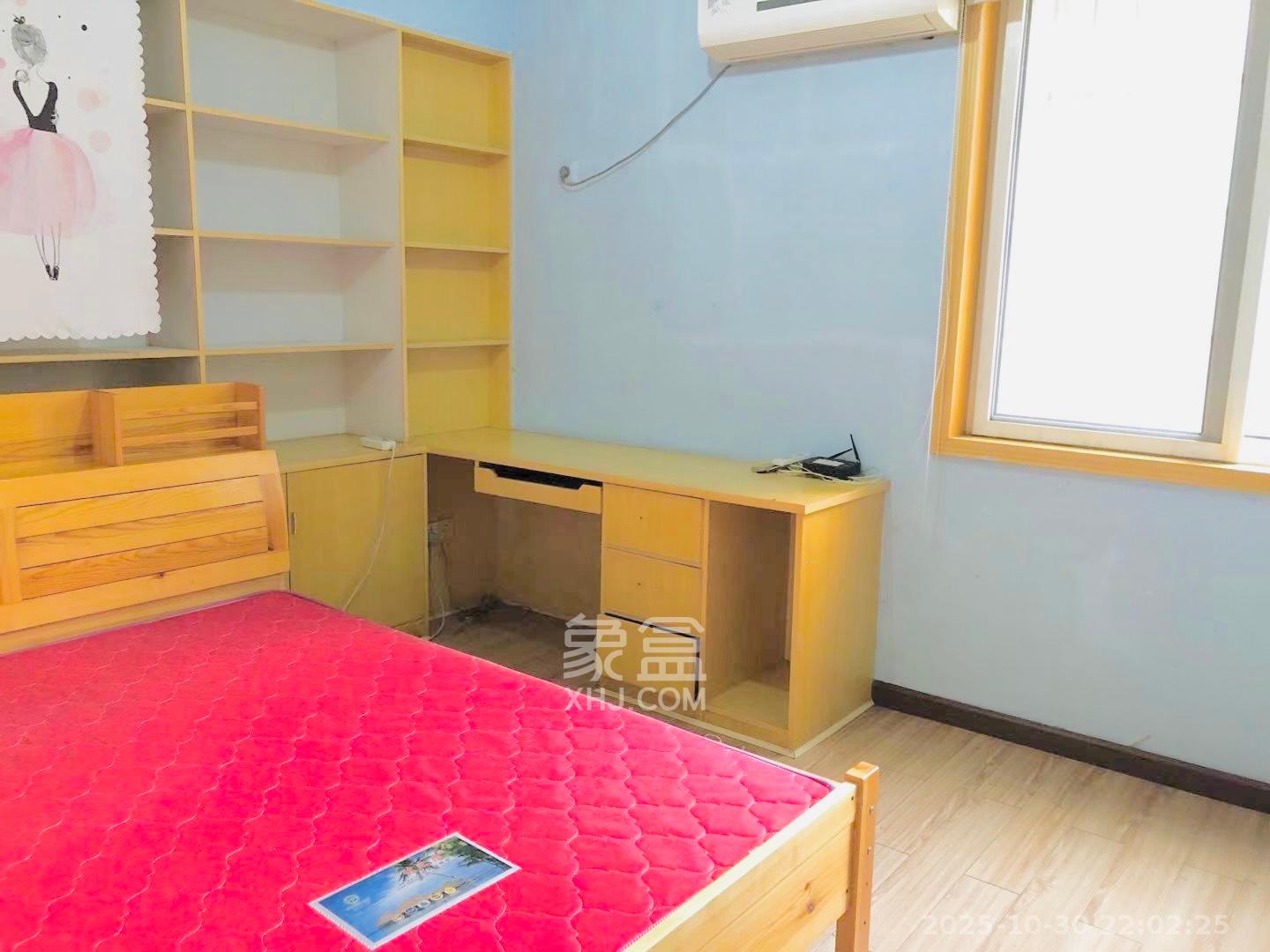 金碧文华  3室1厅1卫    2200.0元/月室内图