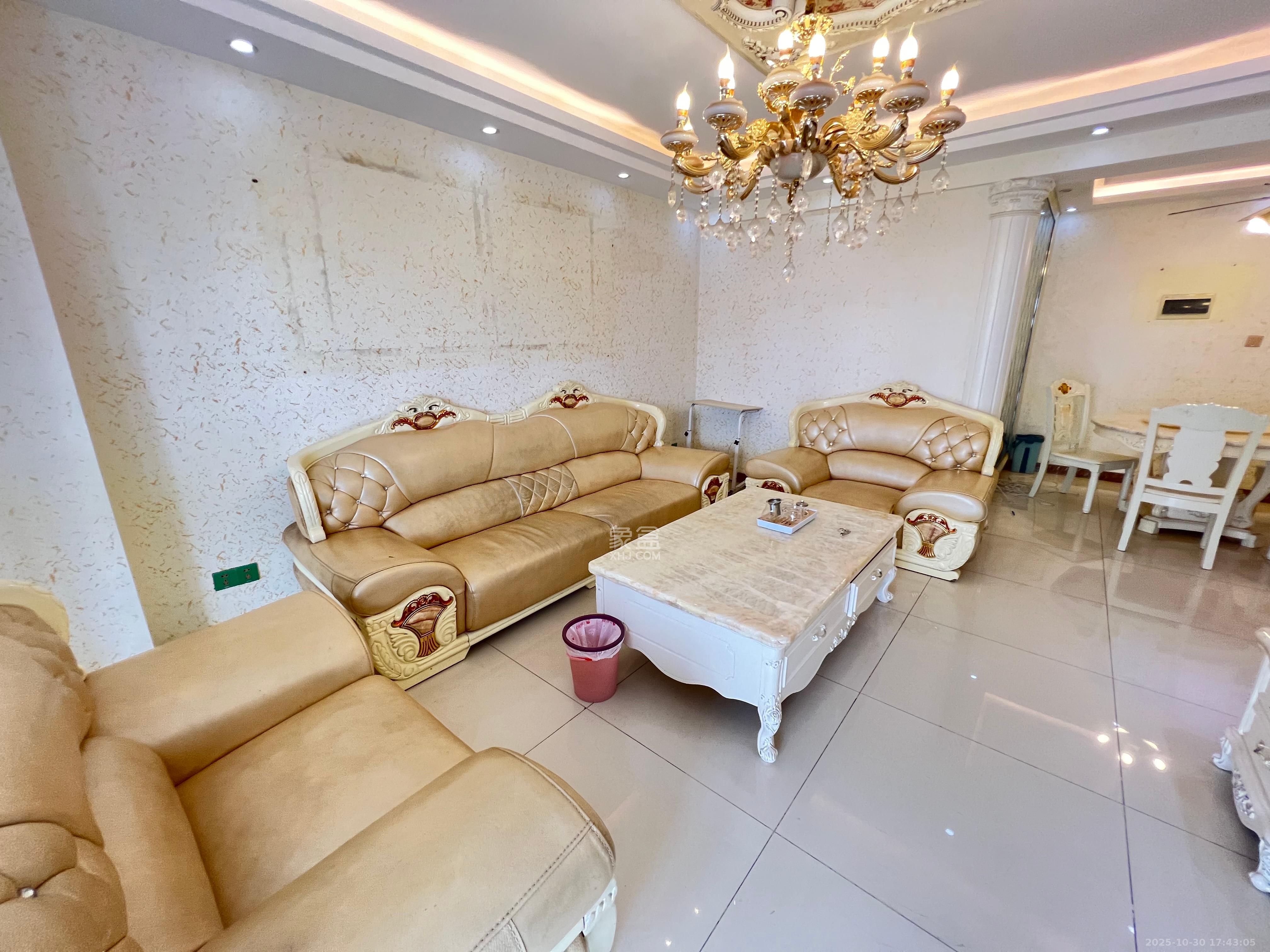 浏阳河畔家园  1室0厅0卫    2600.0元/月 浏阳河畔家园  1室0厅0卫    2600.0元/月室内图