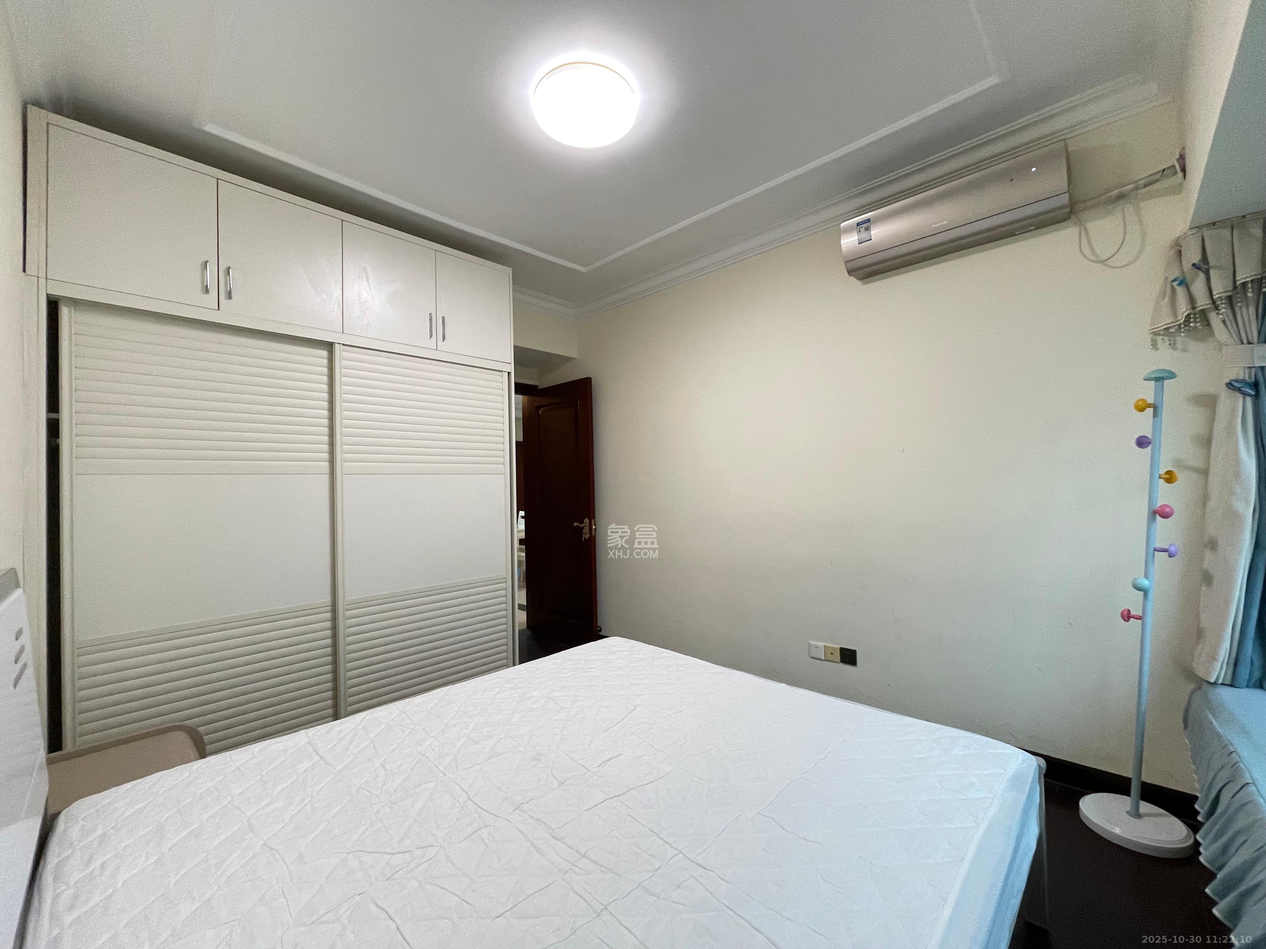 恒大名都  2室2厅1卫    1600.0元/月室内图