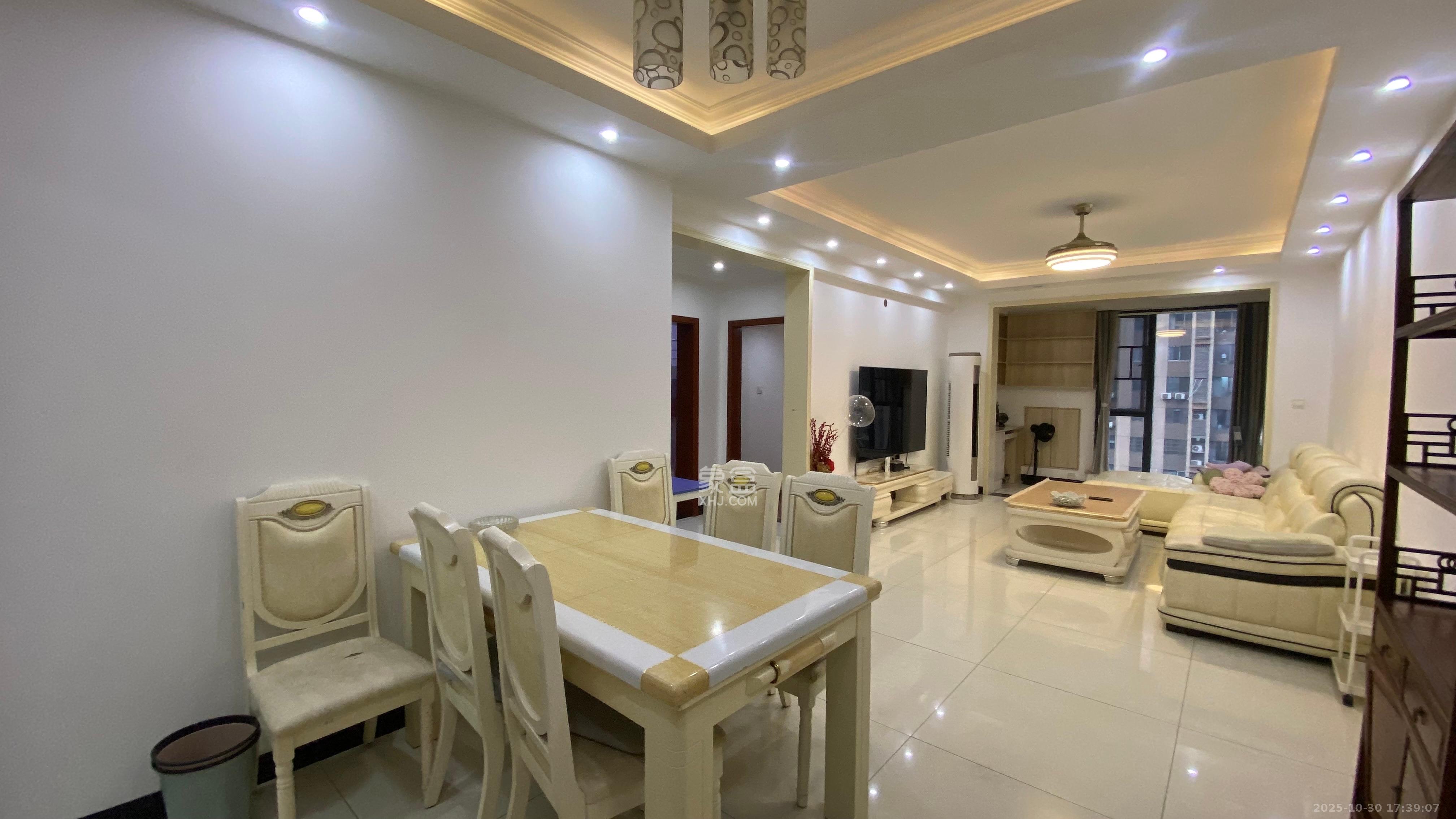 东城港 3室2厅1卫 2600.0元/月 东城港 3室2厅1卫 2600.0元/月室内图