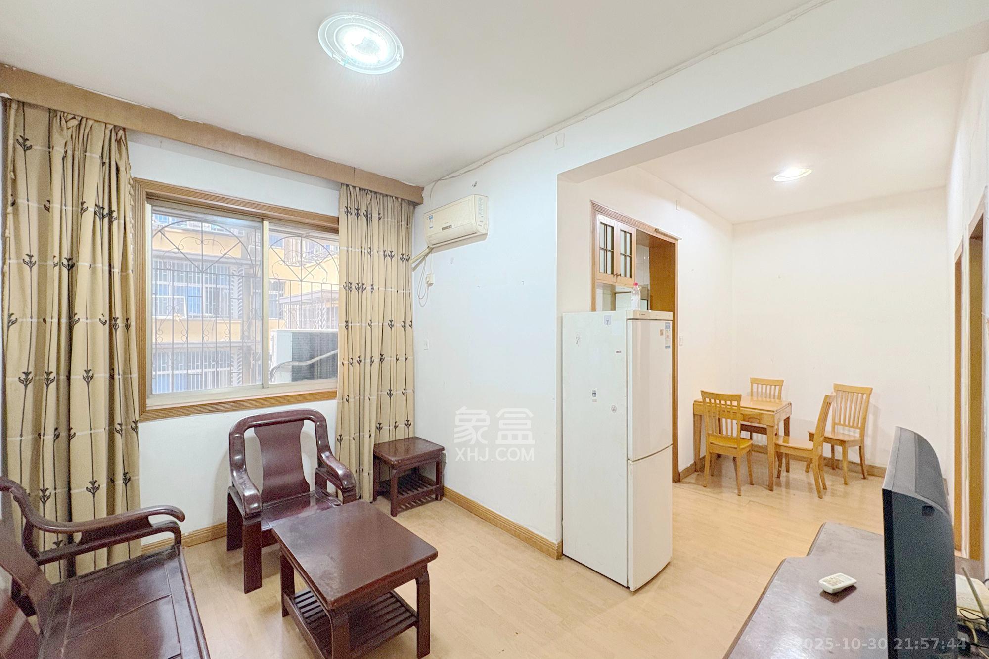 审计署宿舍  2室1厅1卫    59.8万