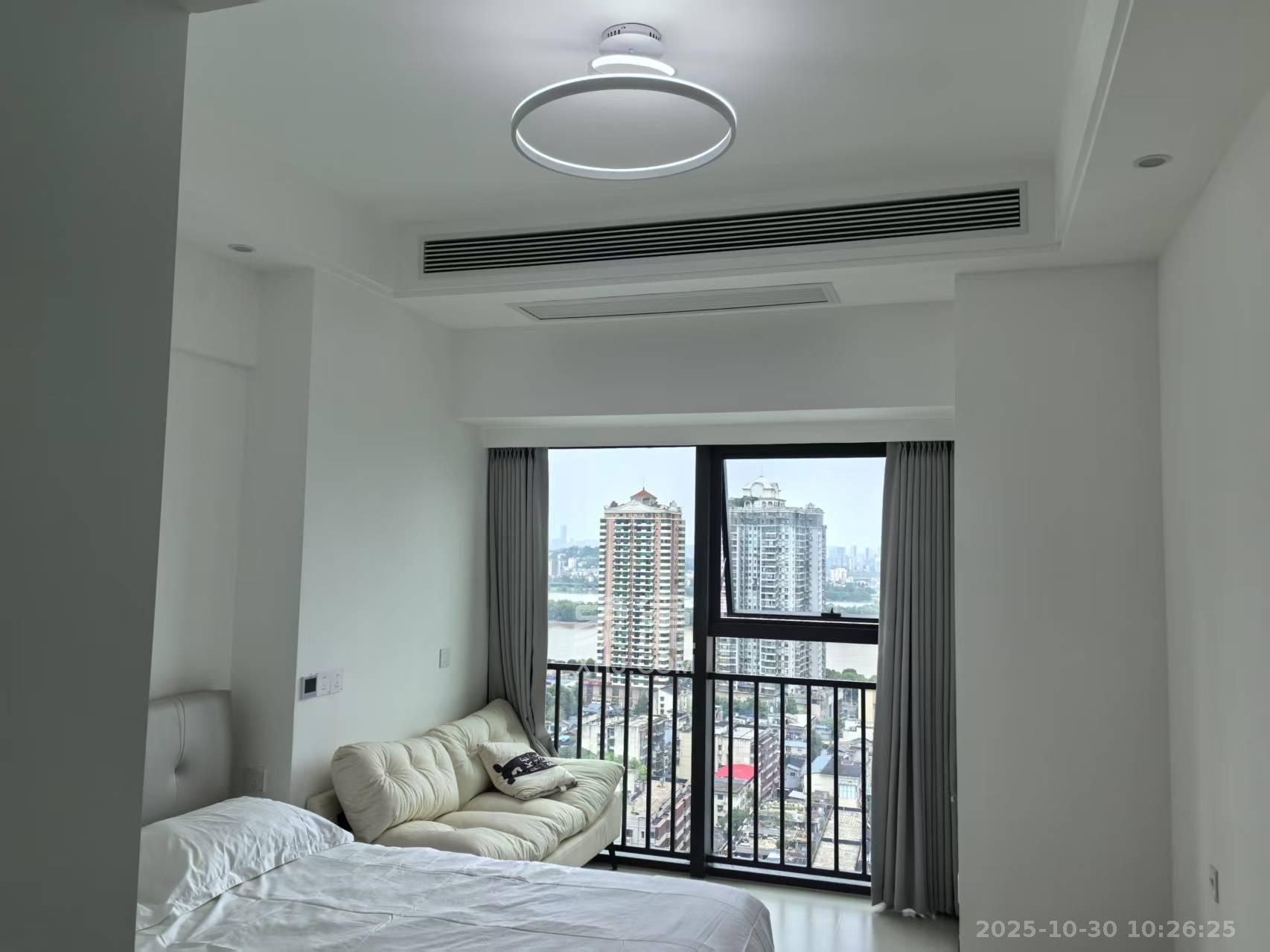 华润置地中心  1室1厅1卫    2200.0元/月 华润置地中心  1室1厅1卫    2200.0元/月室内图1