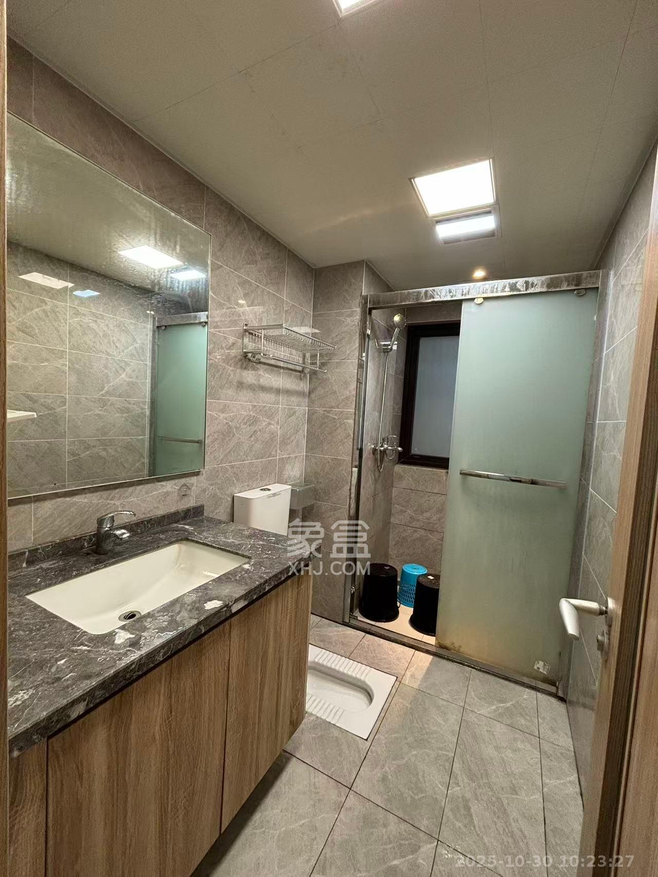 君合新城玺樾  3室2厅1卫    2200.0元/月 君合新城玺樾  3室2厅1卫    2200.0元/月室内图