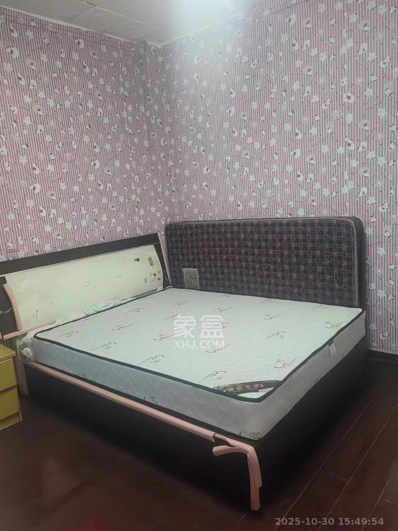 狮子山二片  2室2厅1卫    1500.0元/月 狮子山二片  2室2厅1卫    1500.0元/月室内图