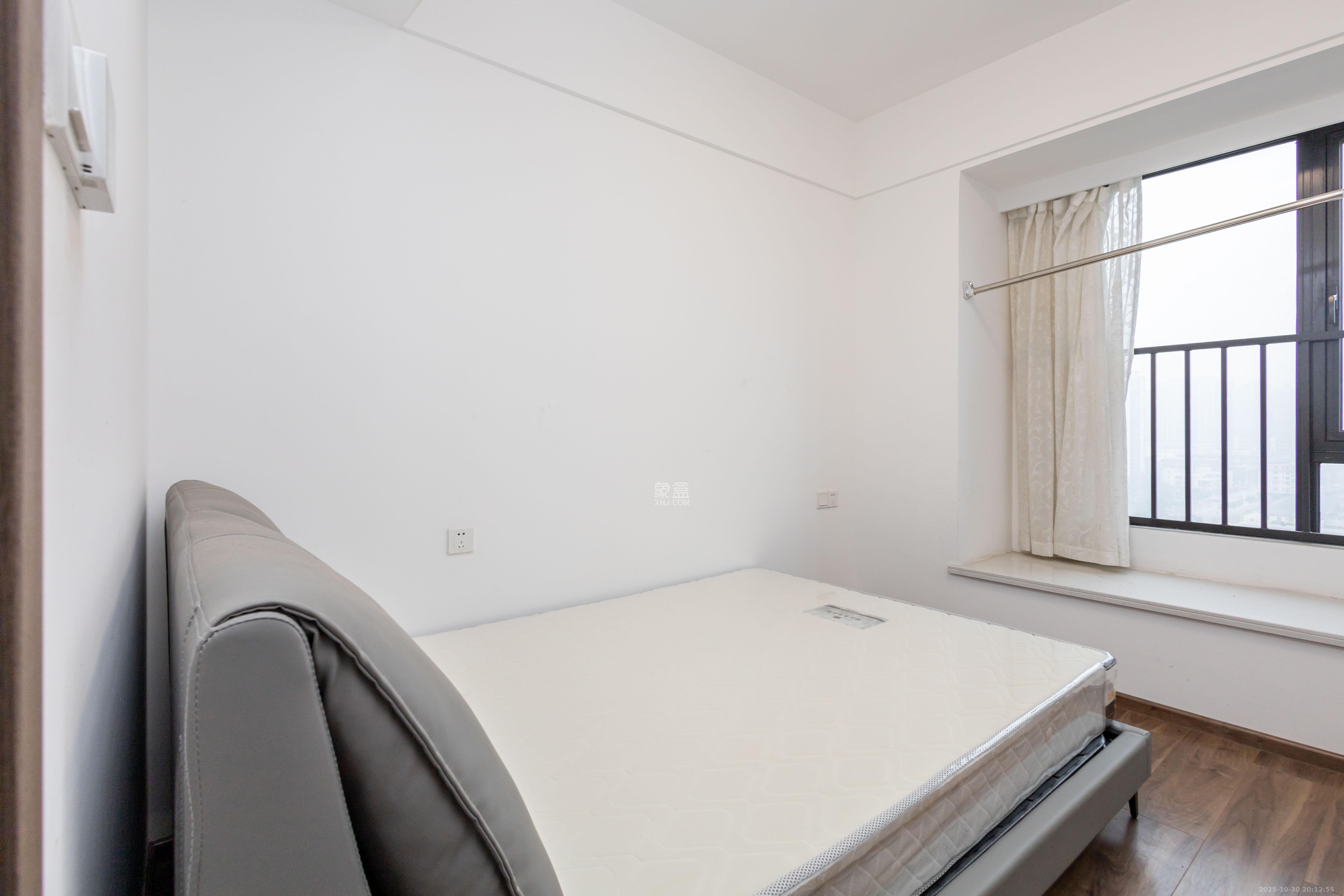 金茂建发观悦  4室2厅2卫    190.0万 金茂建发观悦  4室2厅2卫    190.0万卧室