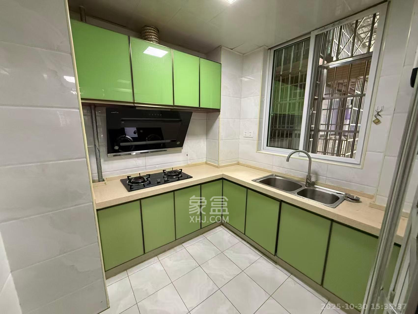 星城新宇莲景苑 2室1厅1卫 2200.0元/月 星城新宇莲景苑 2室1厅1卫 2200.0元/月室内图