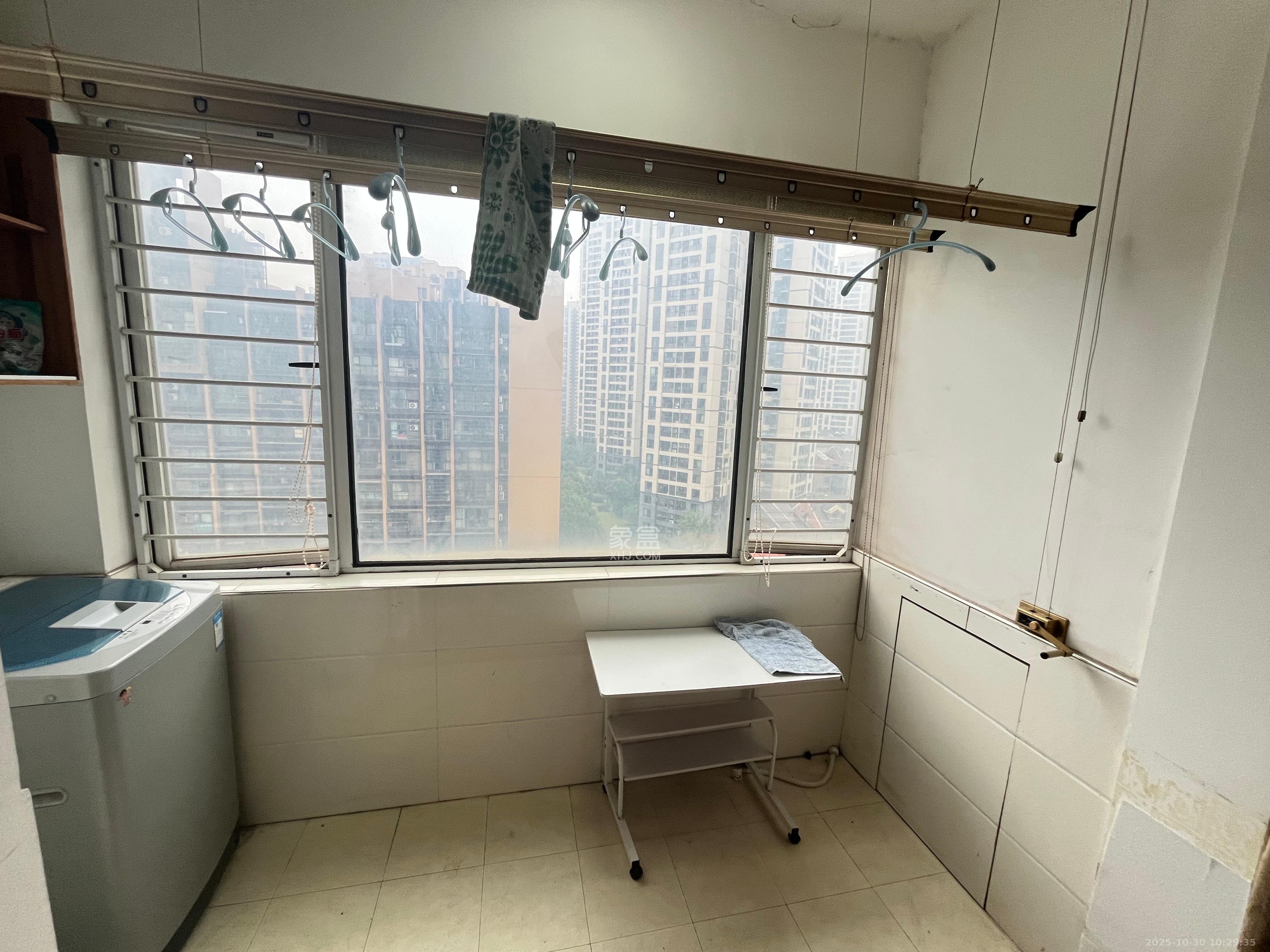 万科魅力之城  1室1厅1卫    900.0元/月室内图