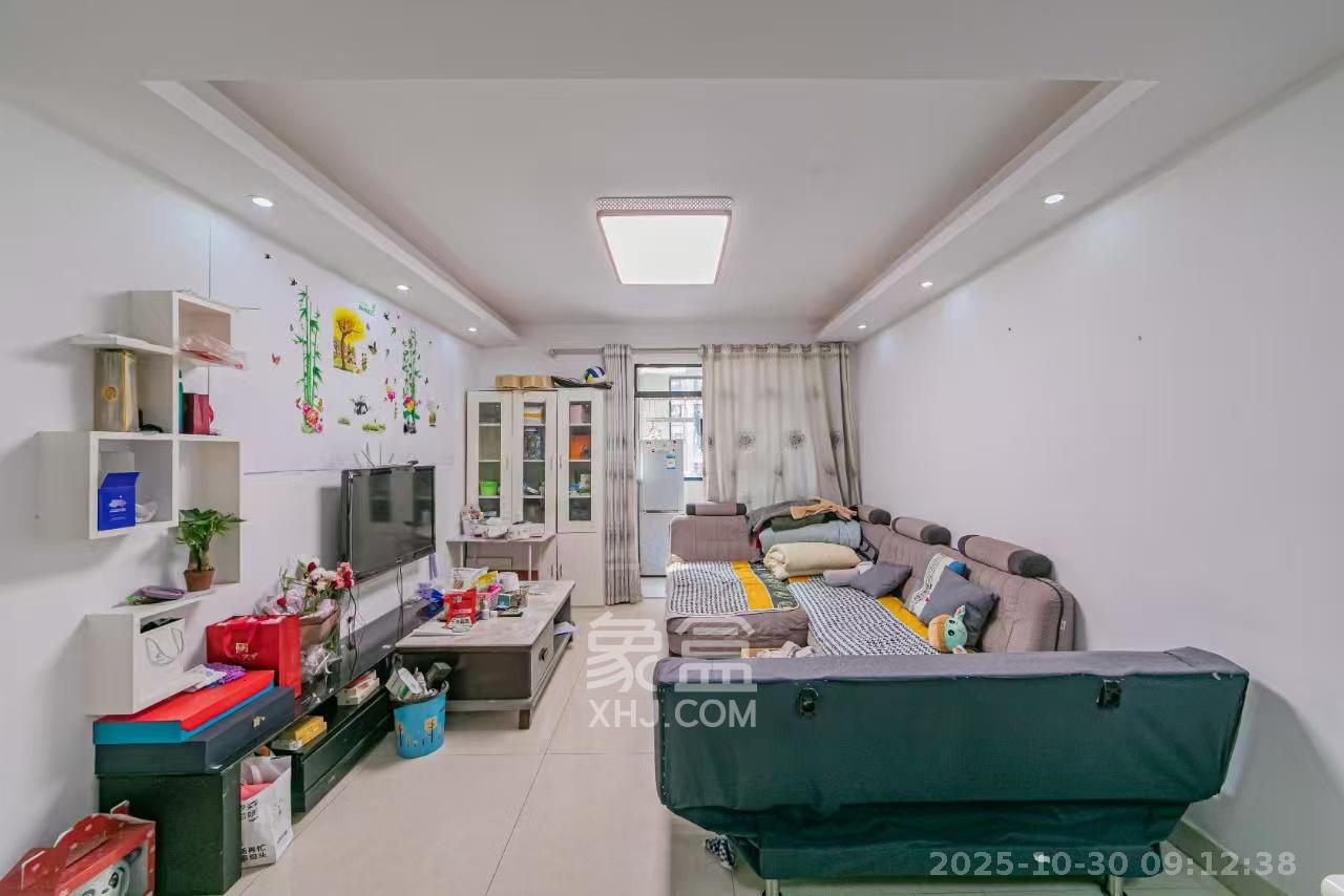 华润凤凰城一期 2室2厅1卫 1800.0元/月 华润凤凰城一期 2室2厅1卫 1800.0元/月室内图