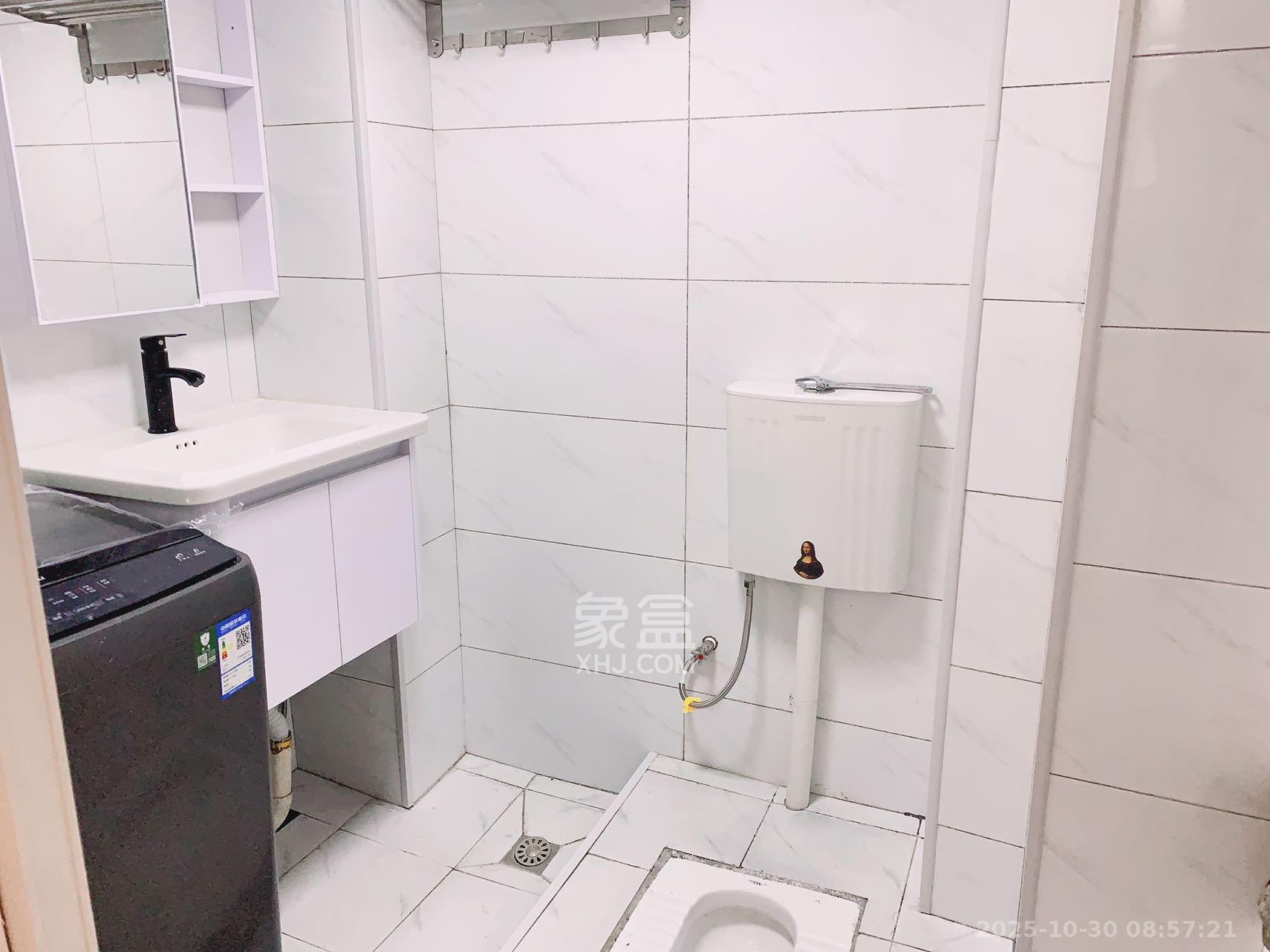 宏景名厦  2室1厅1卫    3000.0元/月室内图