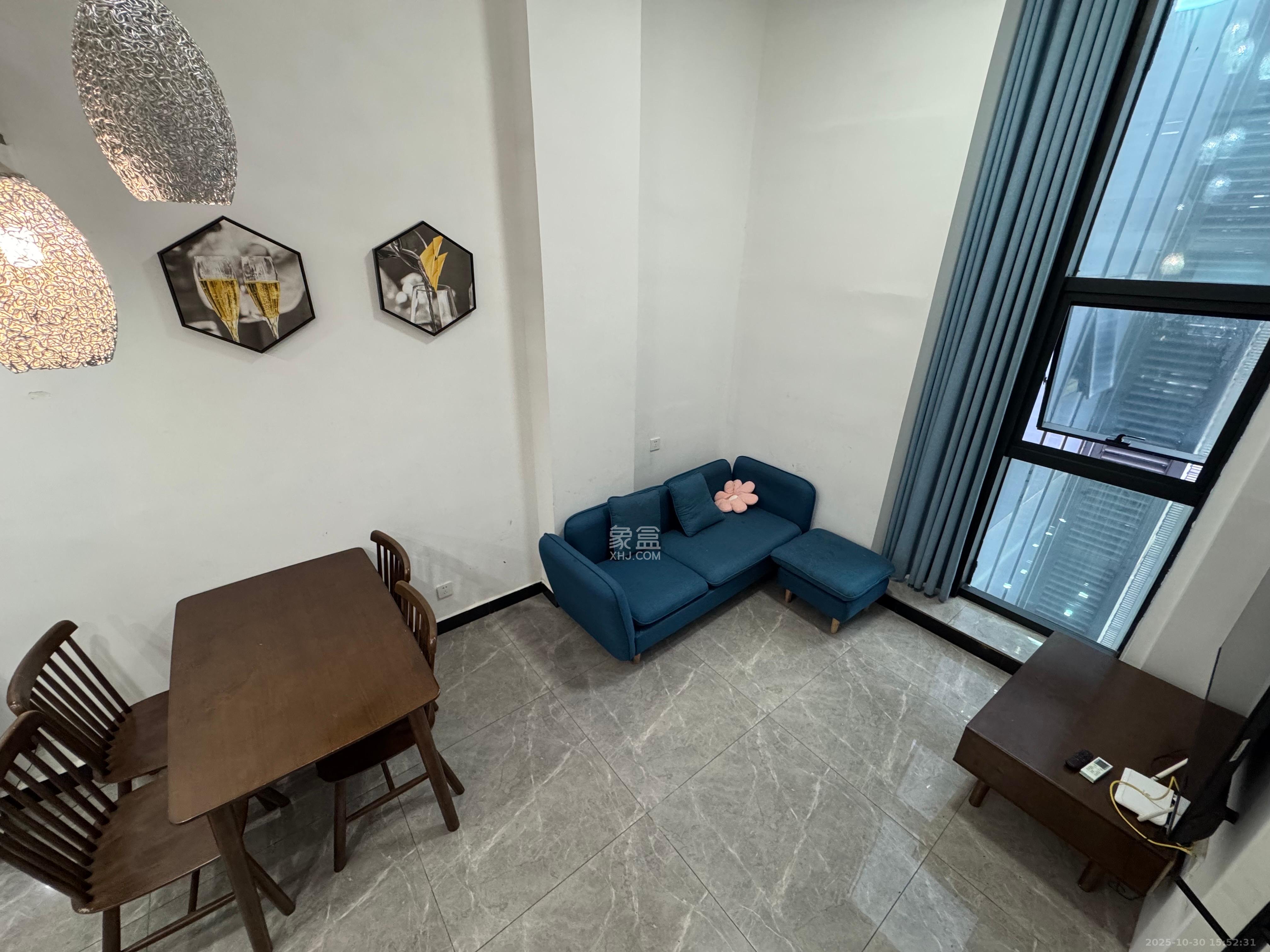 东盈商业广场（华泉城市广场）  1室1厅1卫    2000.0元/月室内图1