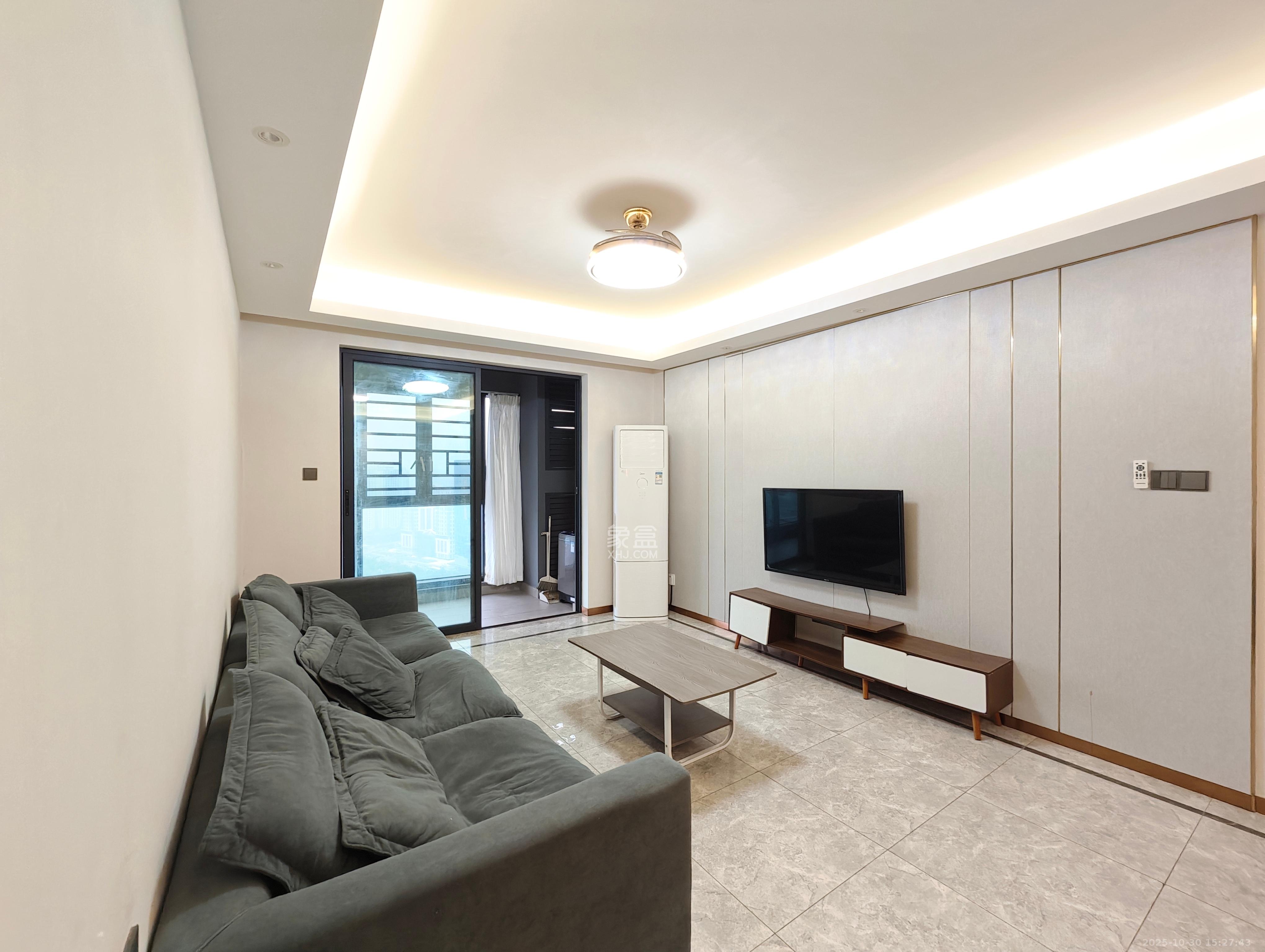 梅溪悦章 3室2厅2卫 3500.0元/月 梅溪悦章 3室2厅2卫 3500.0元/月室内图