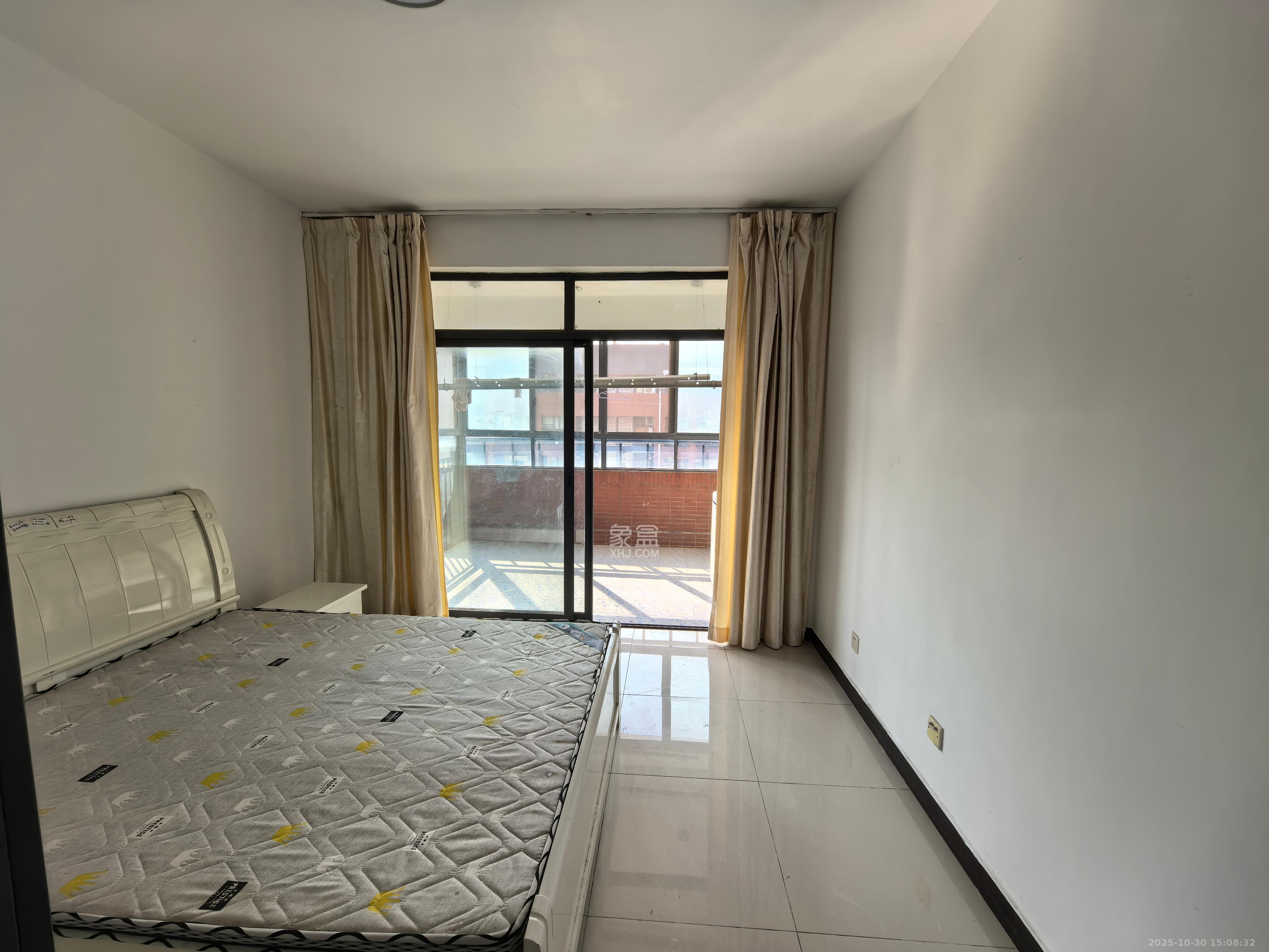 中信文化广场（中信新城二期）  3室2厅1卫    1700.0元/月室内图