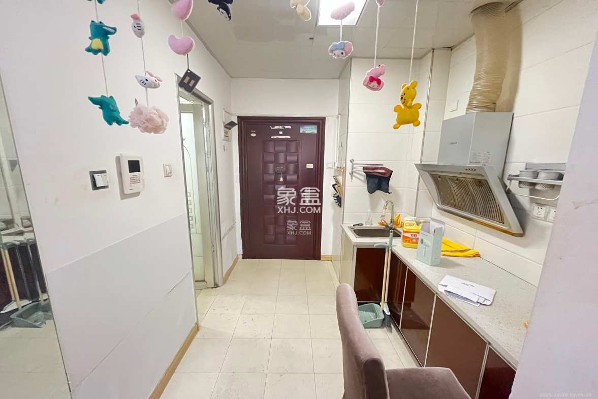 万科魅力之城 1室1厅1卫 900.0元/月 万科魅力之城 1室1厅1卫 900.0元/月室内图