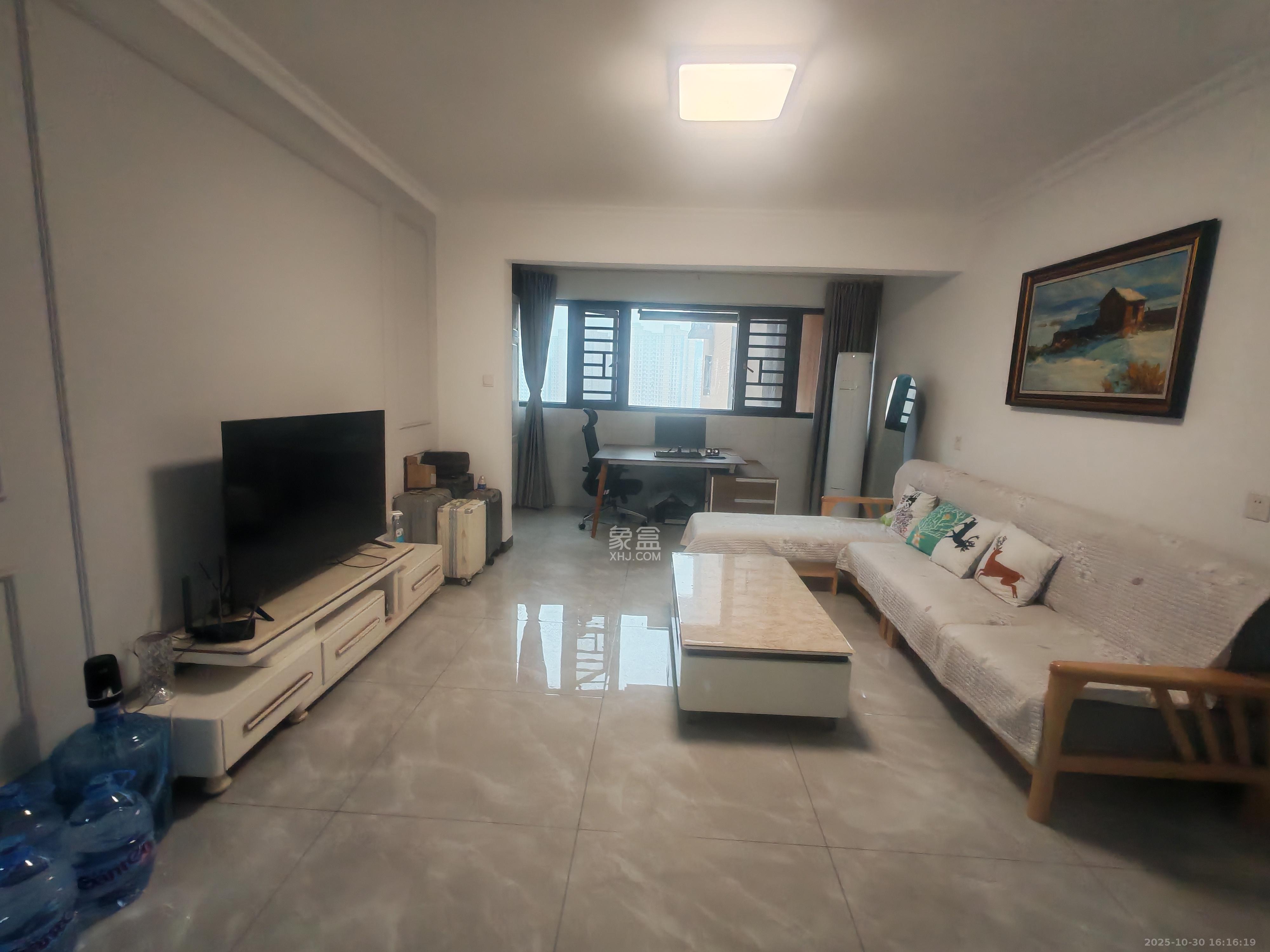 香樟鑫都  3室2厅1卫    3000.0元/月室内图