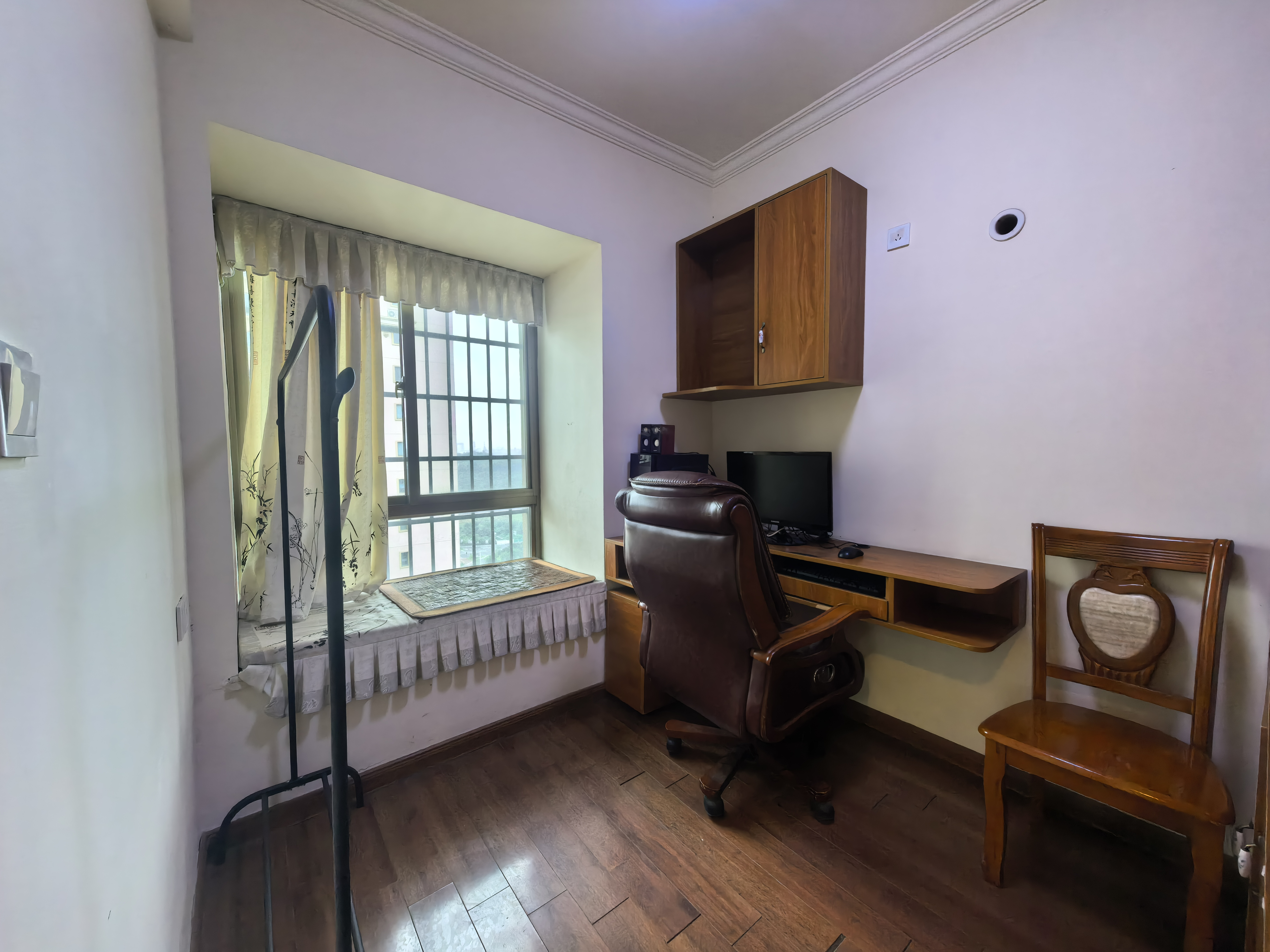 碧桂园 3室2厅1卫 1400.0元/月 碧桂园 3室2厅1卫 1400.0元/月室内图