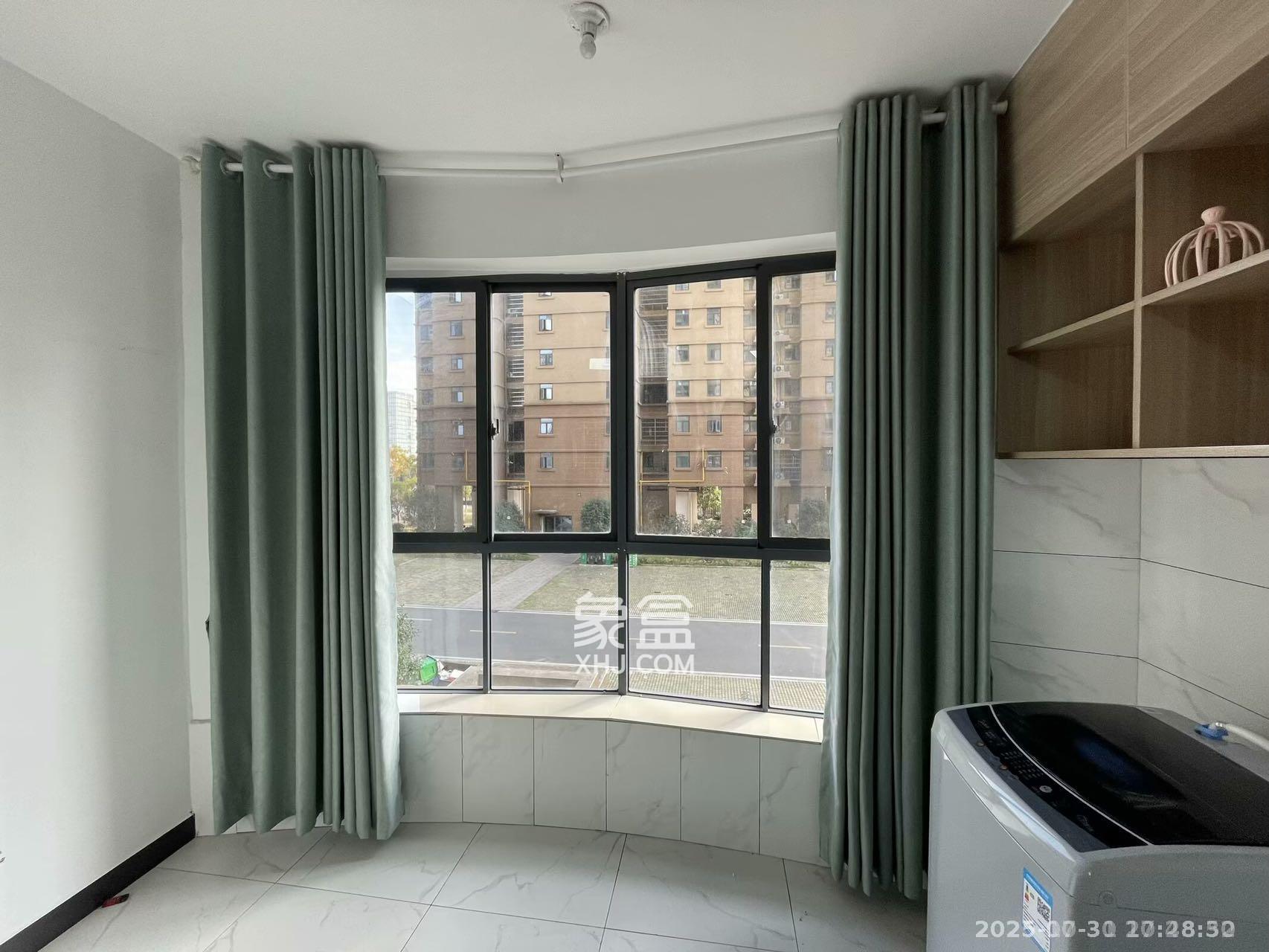 嘉雨兴园  2室1厅1卫    2200.0元/月 嘉雨兴园  2室1厅1卫    2200.0元/月室内图1