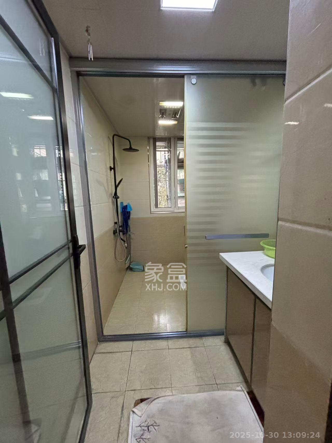 豪庭（江城豪庭）  3室1厅1卫    1900.0元/月室内图