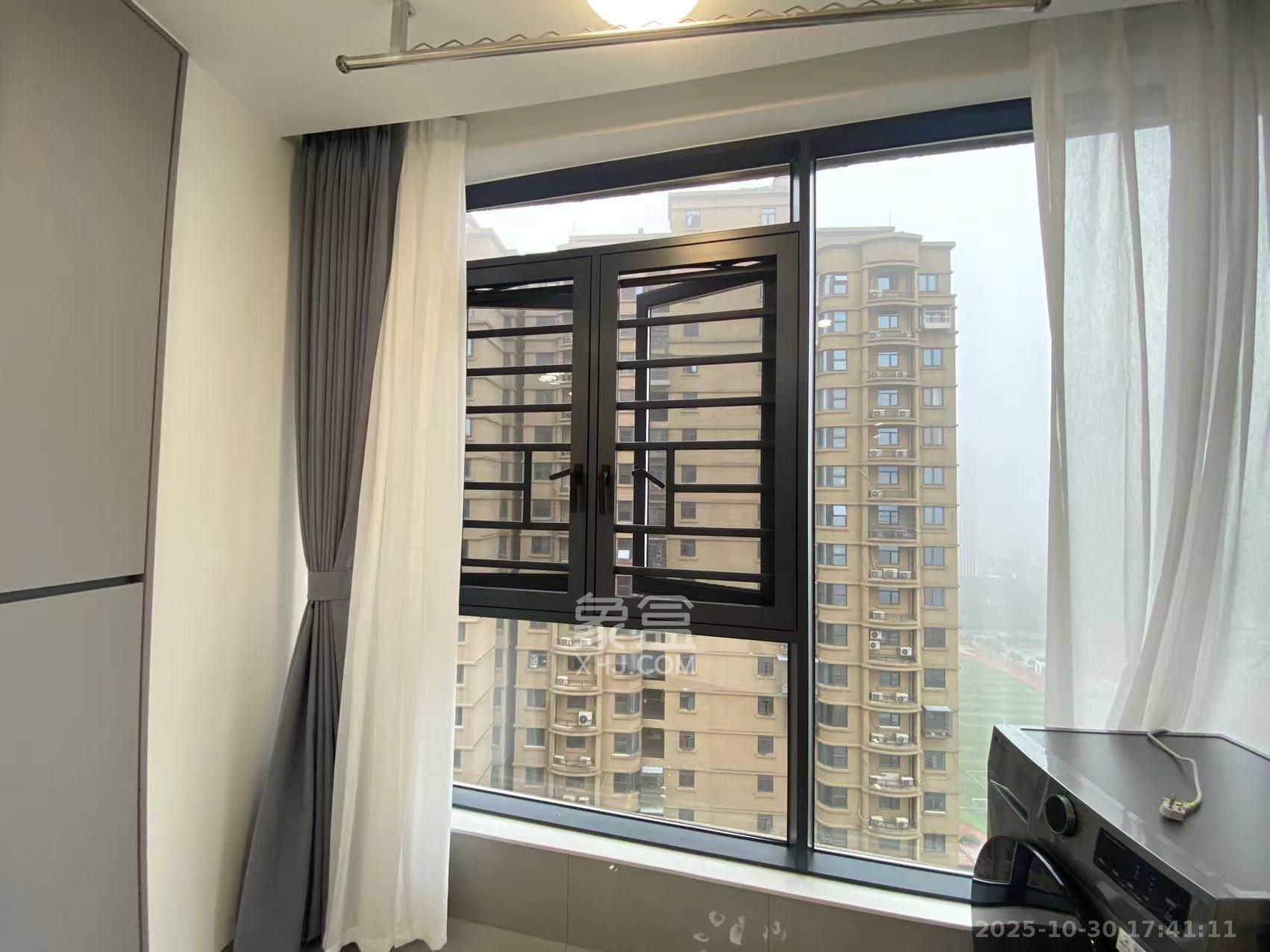 嘉雨兴园  1室0厅0卫    1600.0元/月 嘉雨兴园  1室0厅0卫    1600.0元/月室内图