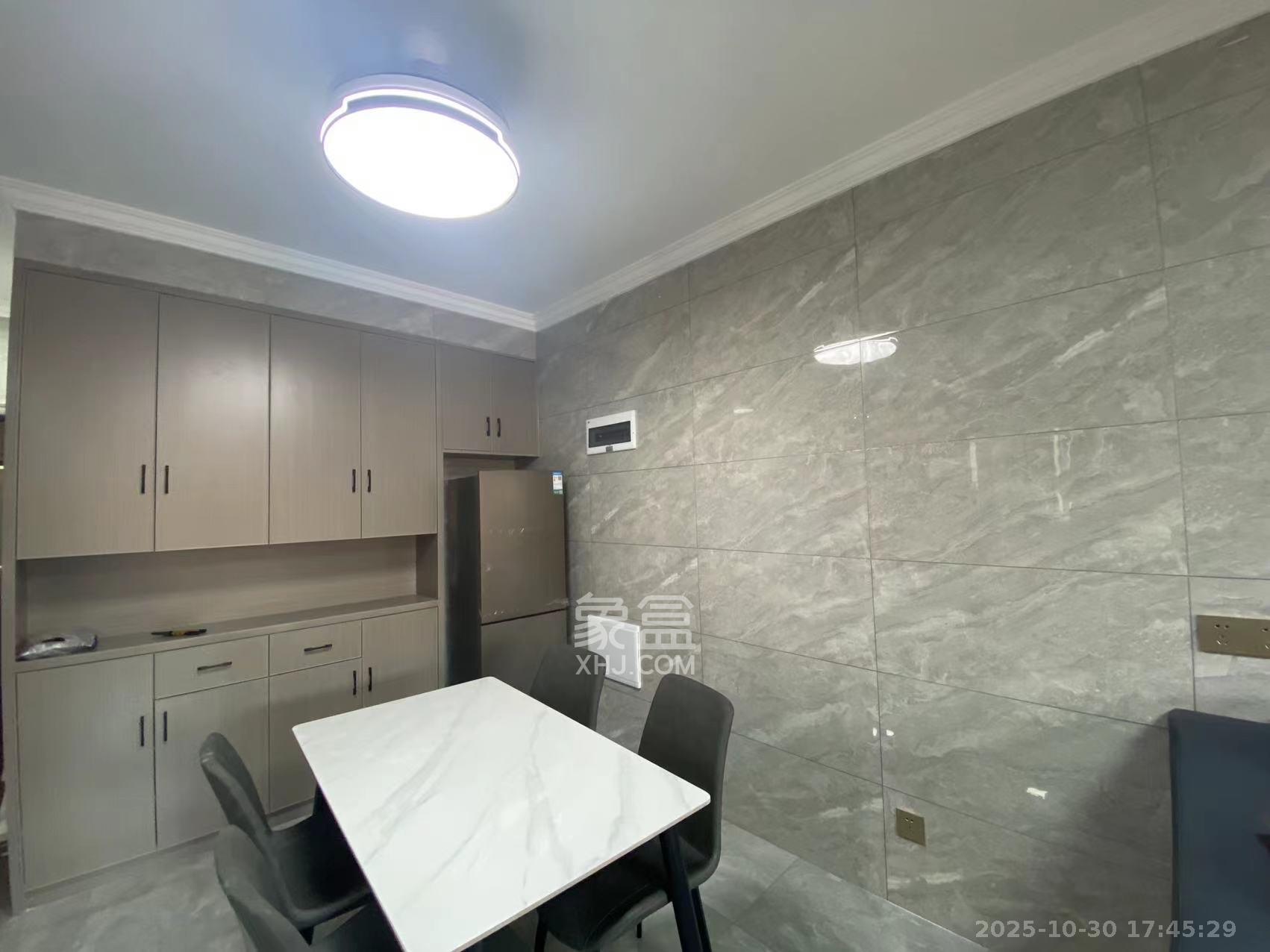 东合新苑  2室2厅1卫    2100.0元/月 东合新苑  2室2厅1卫    2100.0元/月室内图