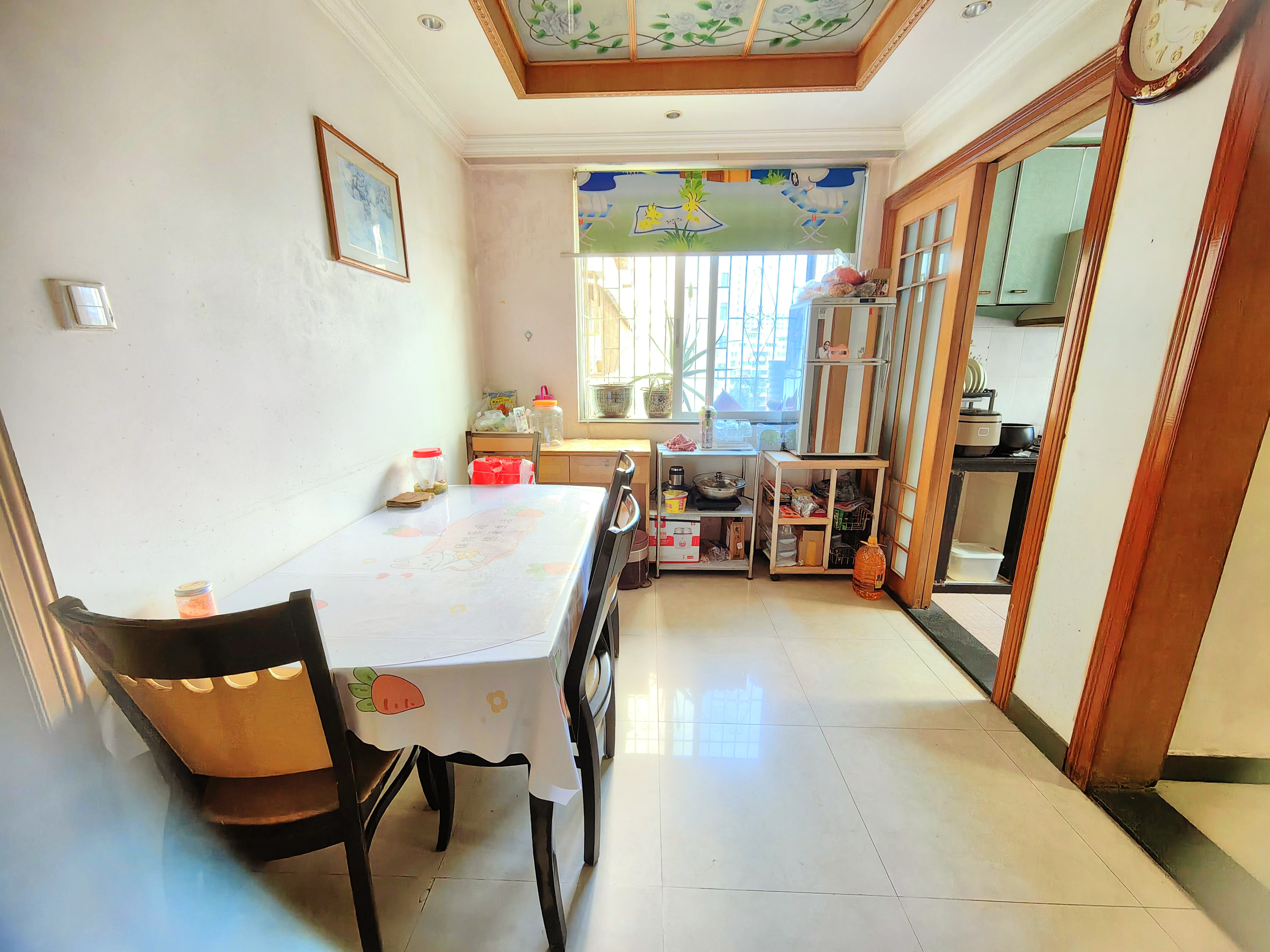 电信小区  1室0厅0卫    110.0万客厅