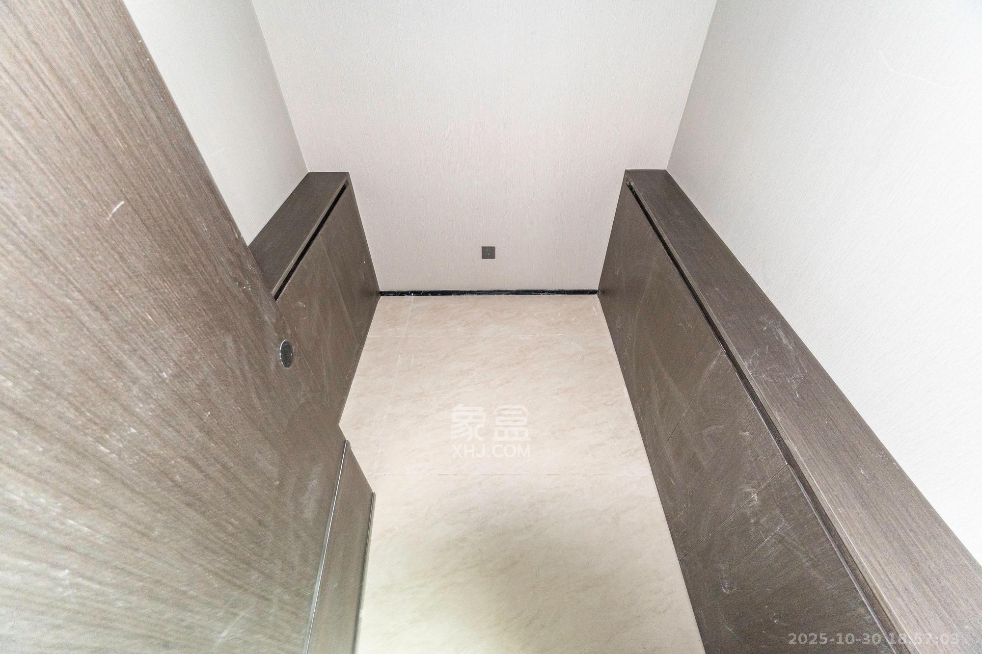 万科松湖天地  4室2厅4卫    478.0万 万科松湖天地  4室2厅4卫    478.0万其他