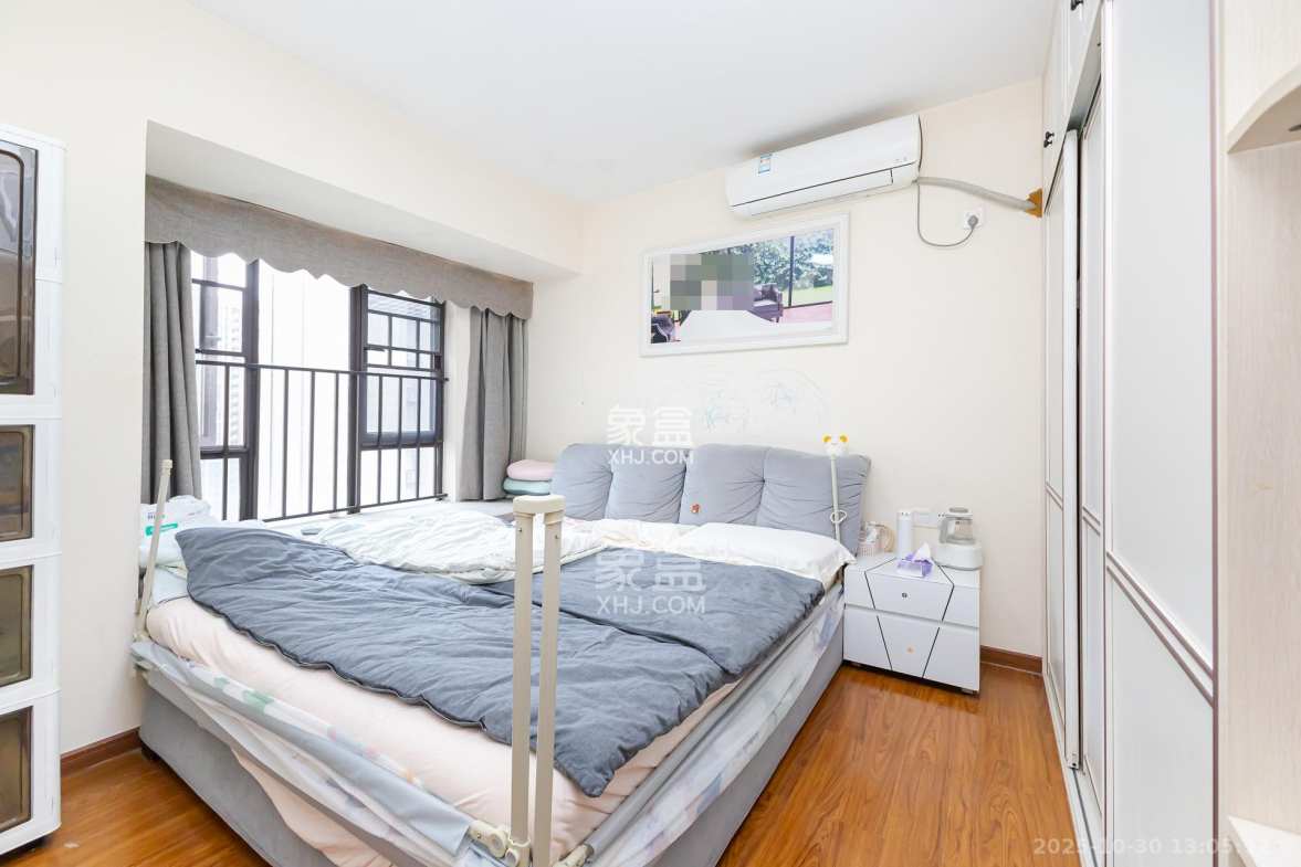 时代倾城二期 2室2厅1卫 67.0万 时代倾城二期 2室2厅1卫 67.0万卧室