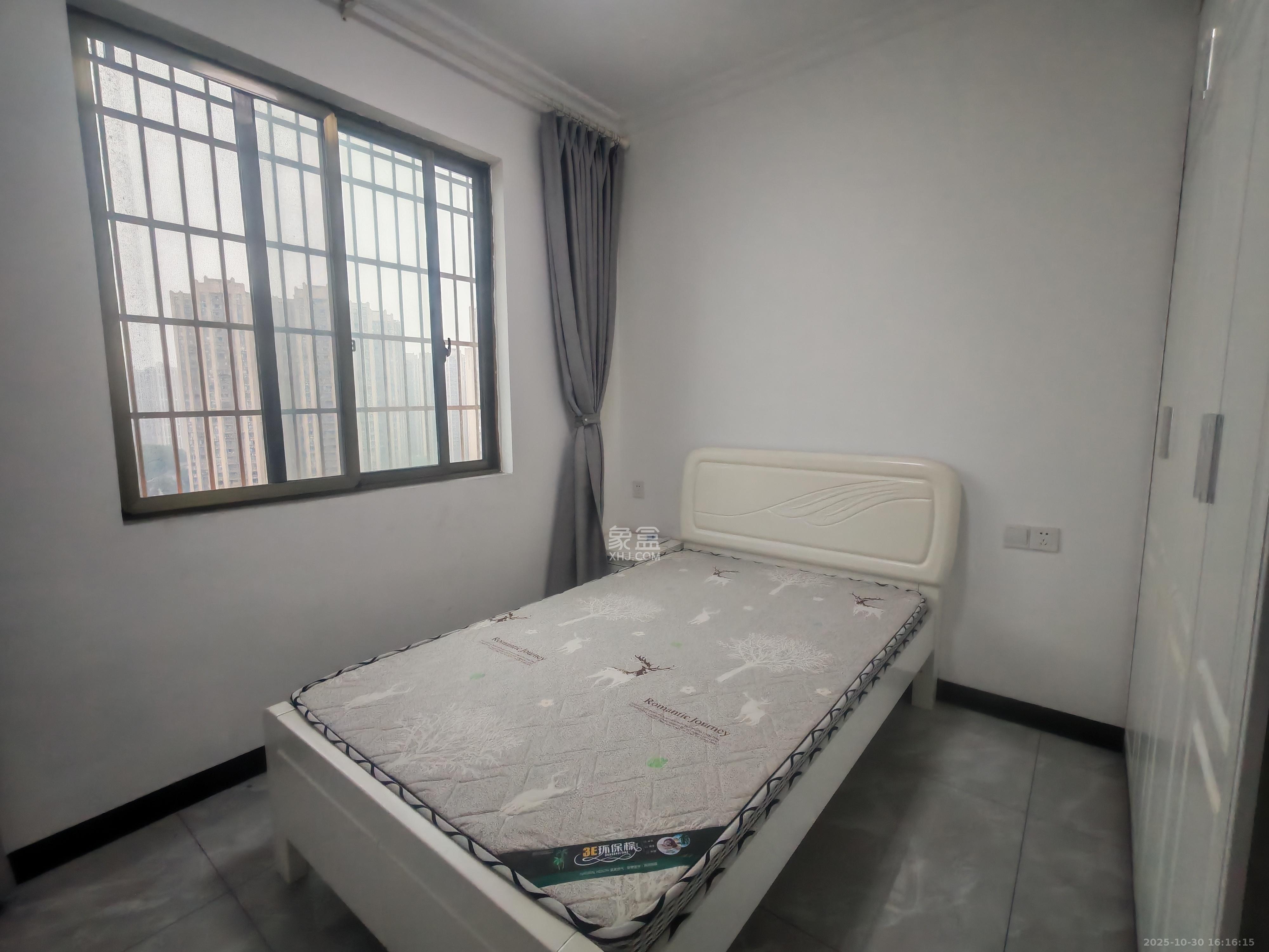 香樟鑫都  3室2厅1卫    3000.0元/月室内图