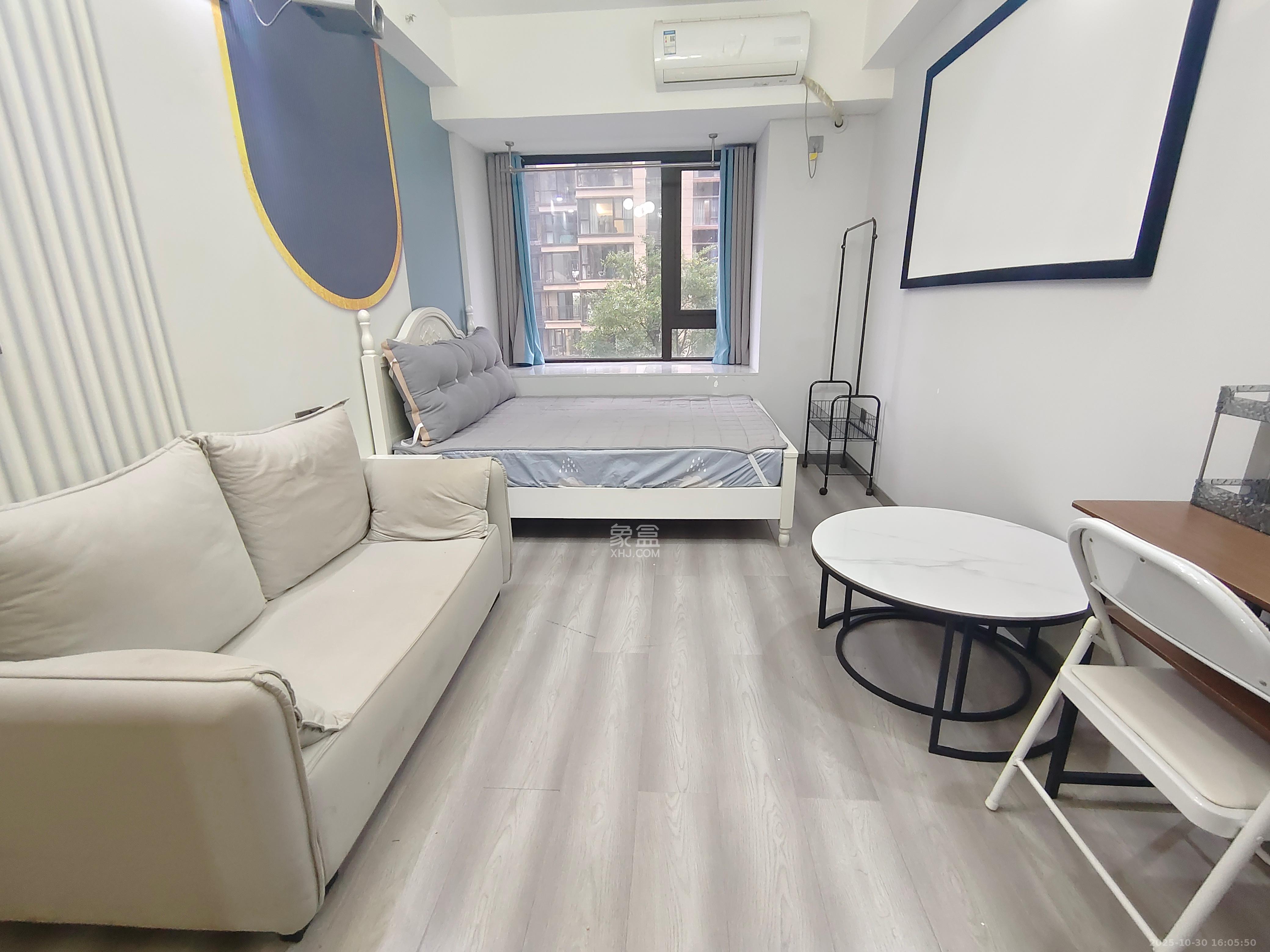 保利海德公园 1室1厅1卫 1700.0元/月 保利海德公园 1室1厅1卫 1700.0元/月室内图