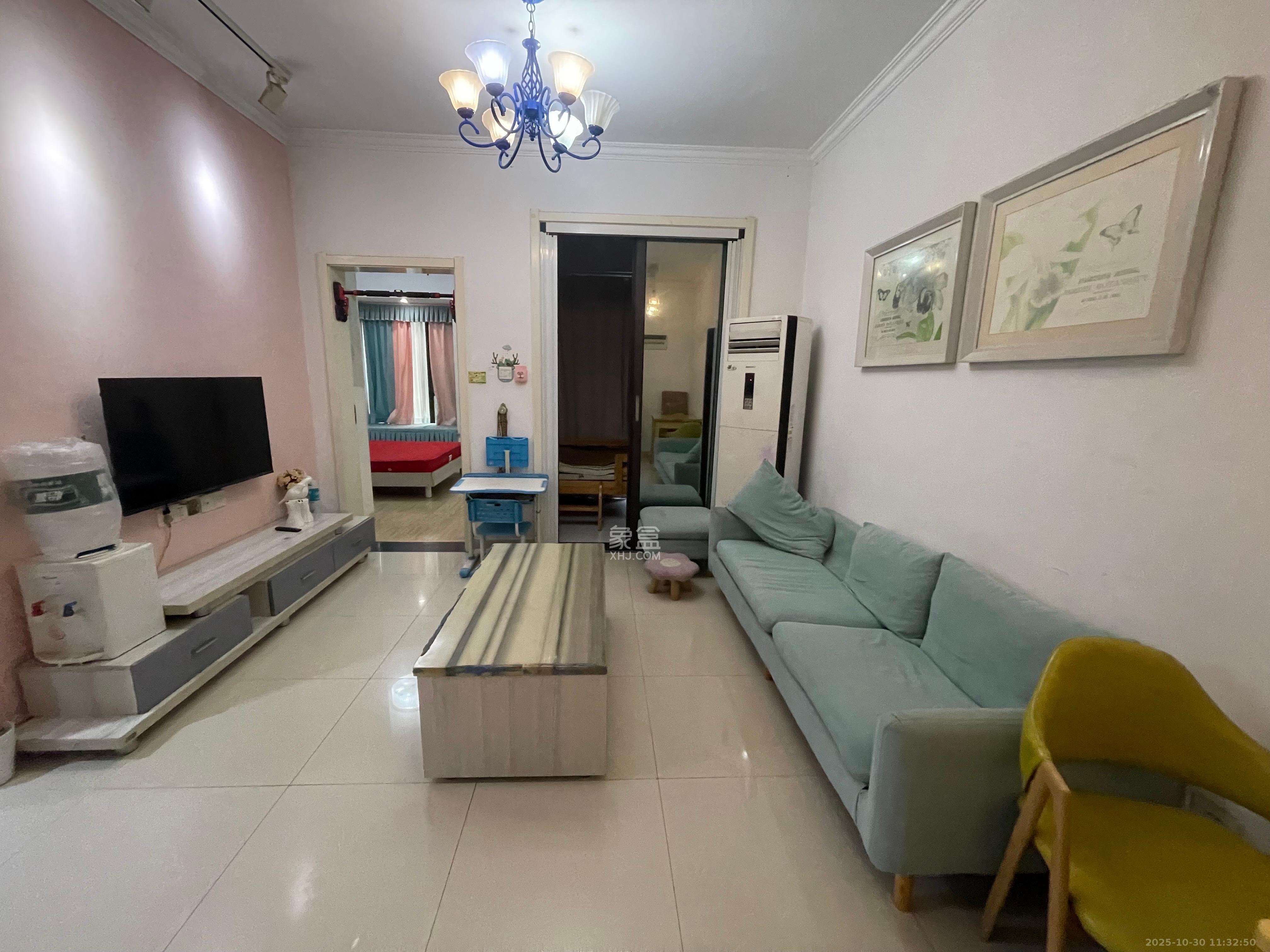 麓谷星辰 1室1厅1卫 1800.0元/月 麓谷星辰 1室1厅1卫 1800.0元/月室内图