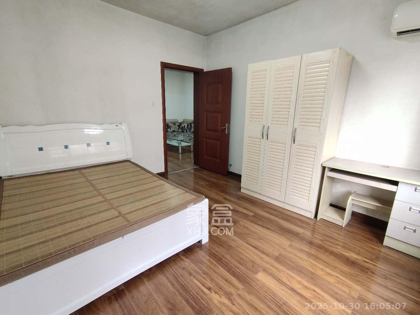 长房时代城 2室2厅1卫 2300.0元/月 长房时代城 2室2厅1卫 2300.0元/月室内图