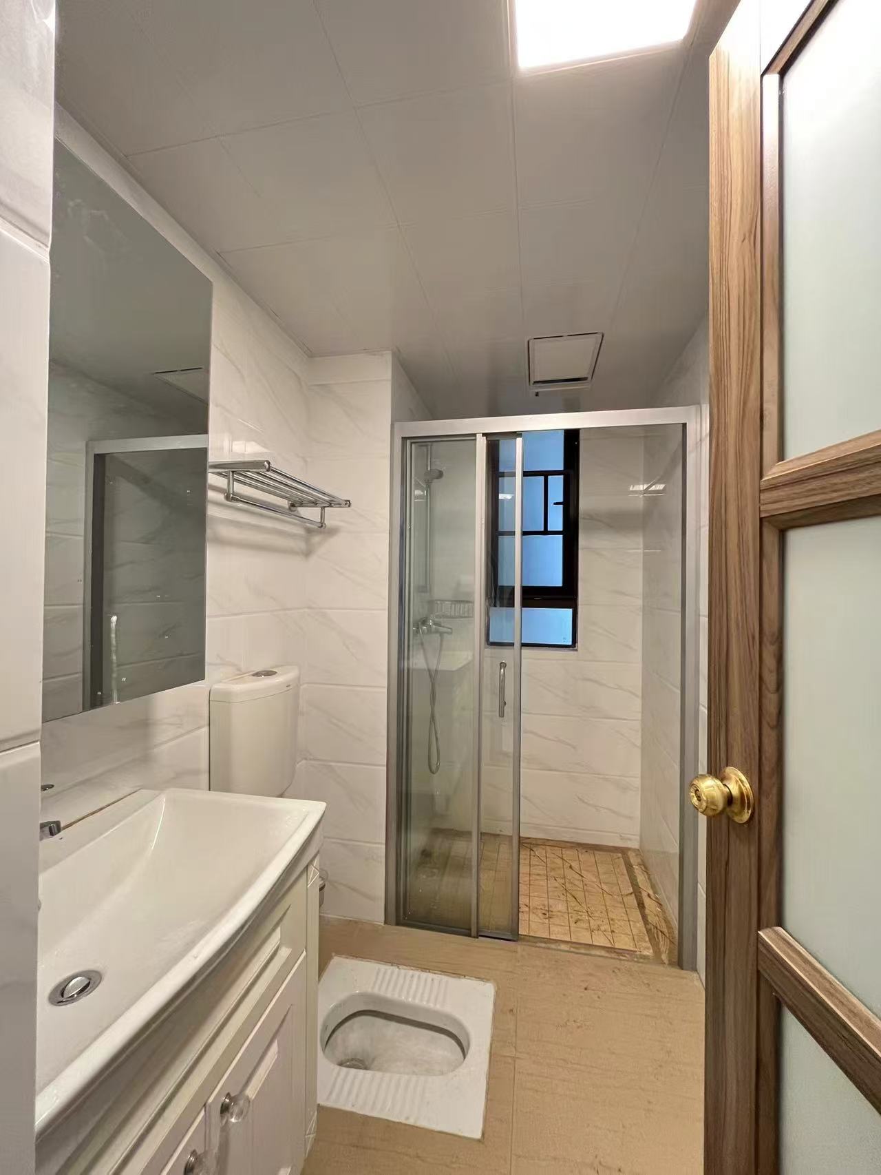 华耀碧桂园十里江湾誉峯  3室0厅0卫    2500.0元/月室内图