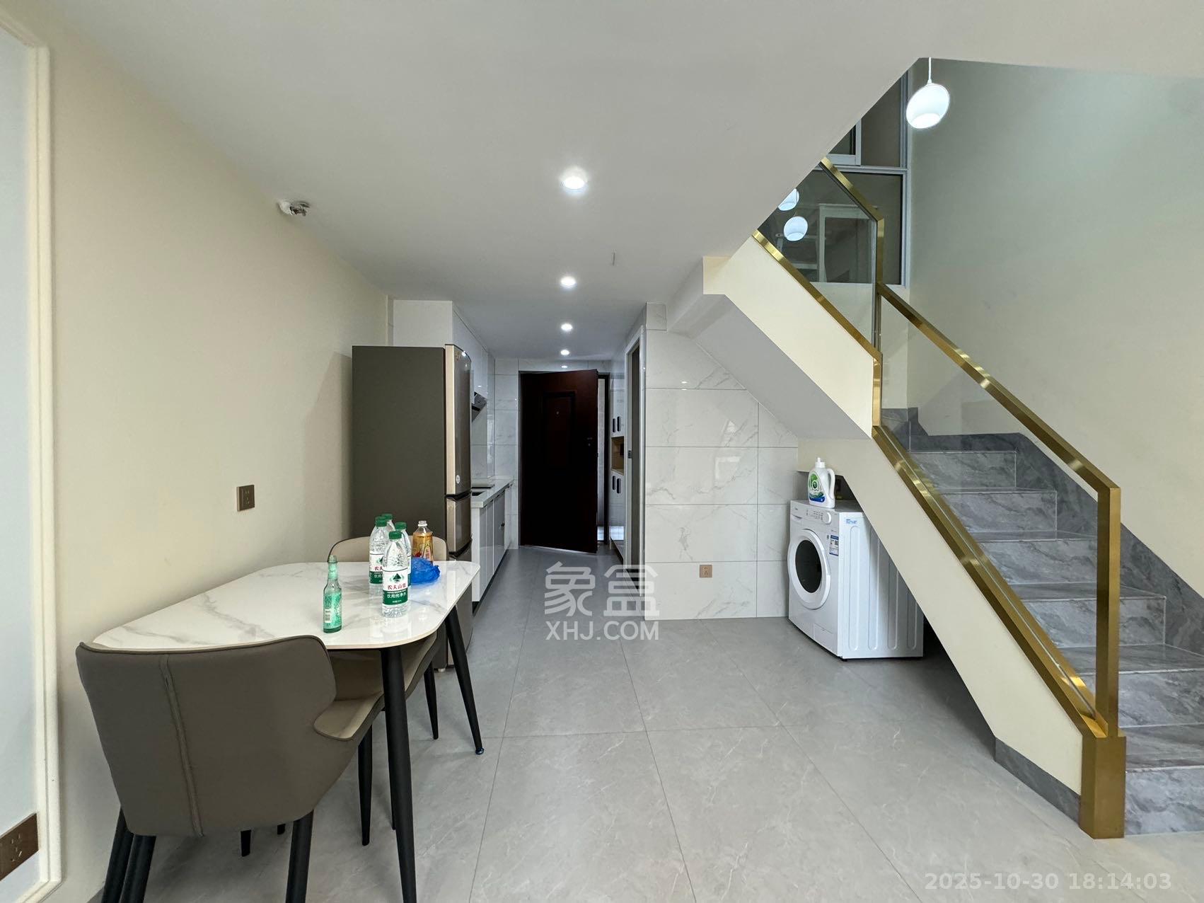 南益名士豪庭 2室1厅1卫 2100.0元/月 南益名士豪庭 2室1厅1卫 2100.0元/月室内图