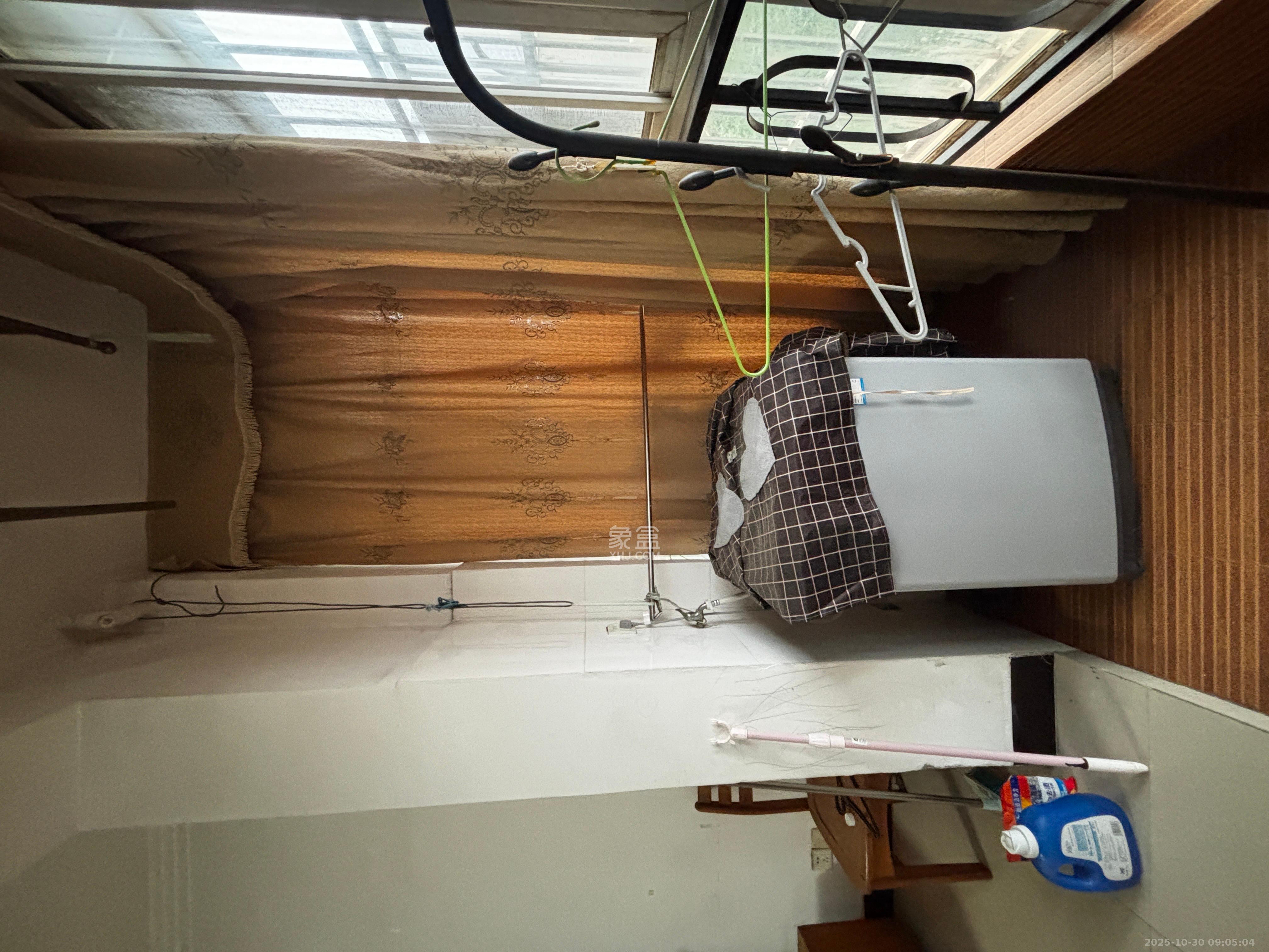 东城名苑  2室2厅1卫    1400.0元/月 东城名苑  2室2厅1卫    1400.0元/月室内图