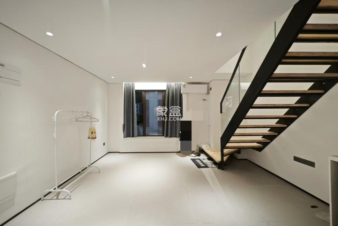 海航豪庭南苑  1室1厅2卫    2600.0元/月 海航豪庭南苑  1室1厅2卫    2600.0元/月室内图