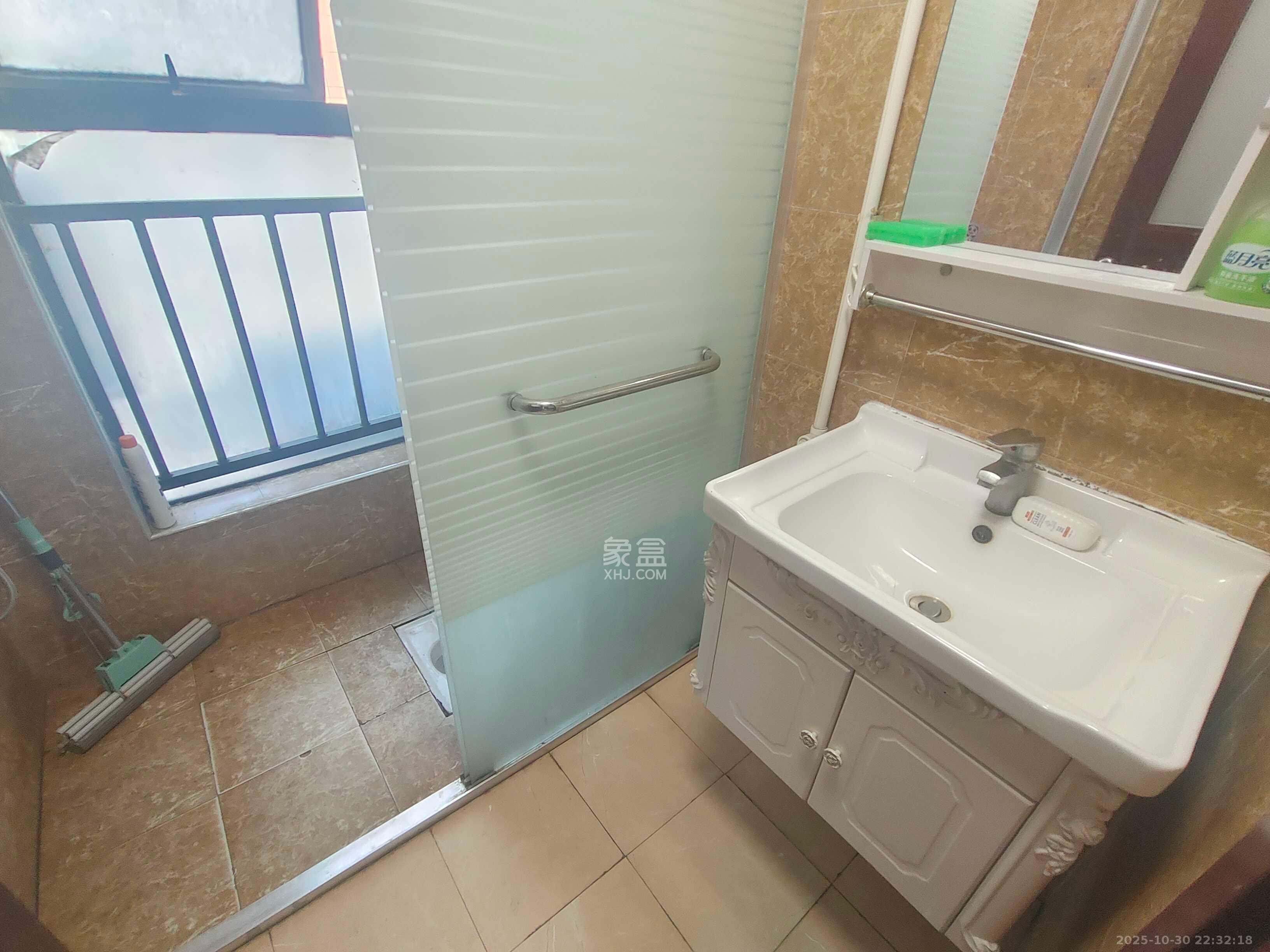 融圣国际  2室1厅1卫    2600.0元/月室内图