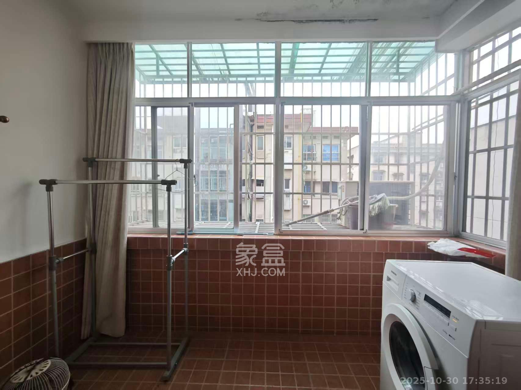 湖南省农业厅  2室1厅1卫    2500.0元/月 湖南省农业厅  2室1厅1卫    2500.0元/月室内图