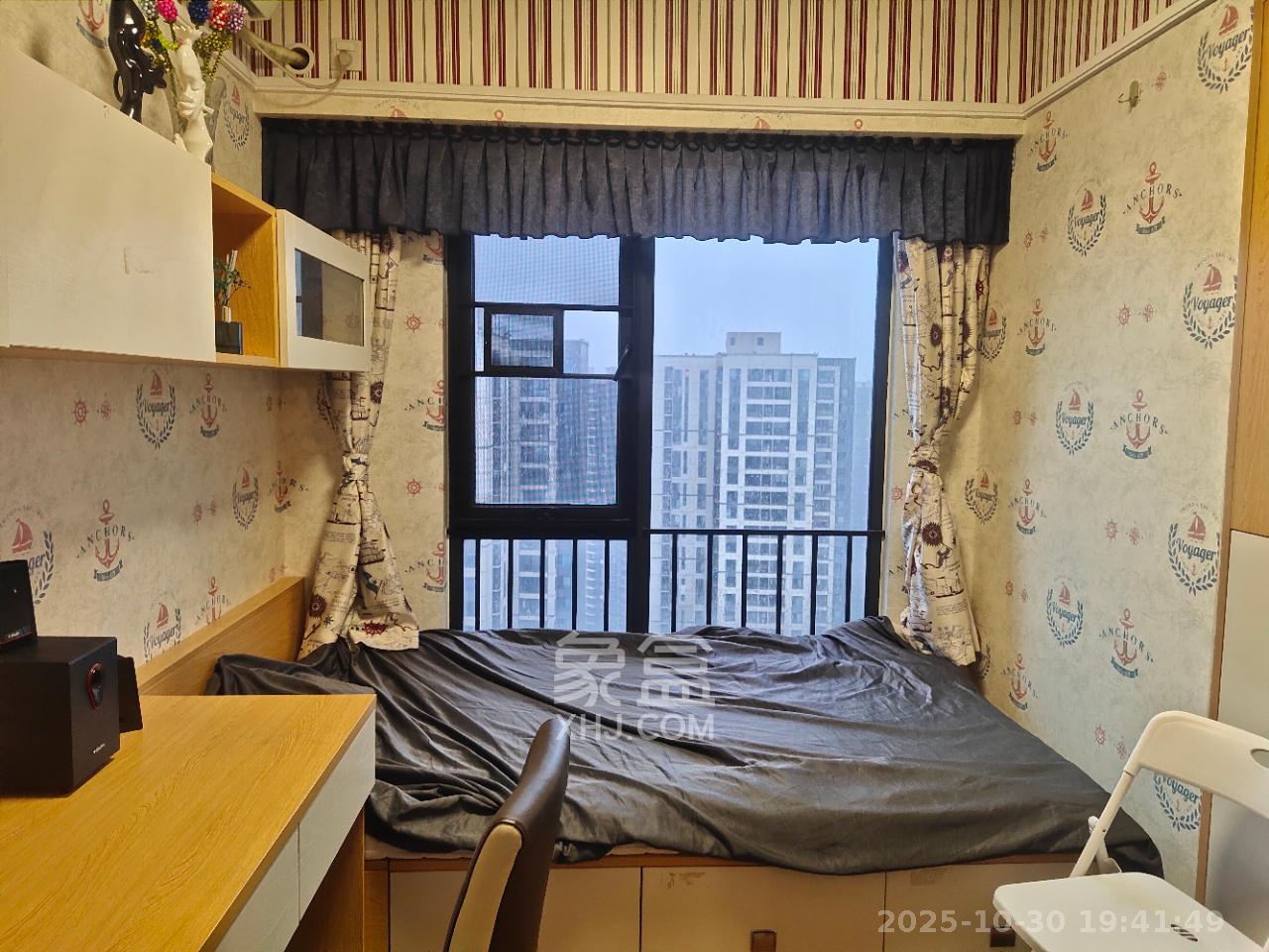 万科魅力之城非凡里  3室2厅2卫    2400.0元/月室内图