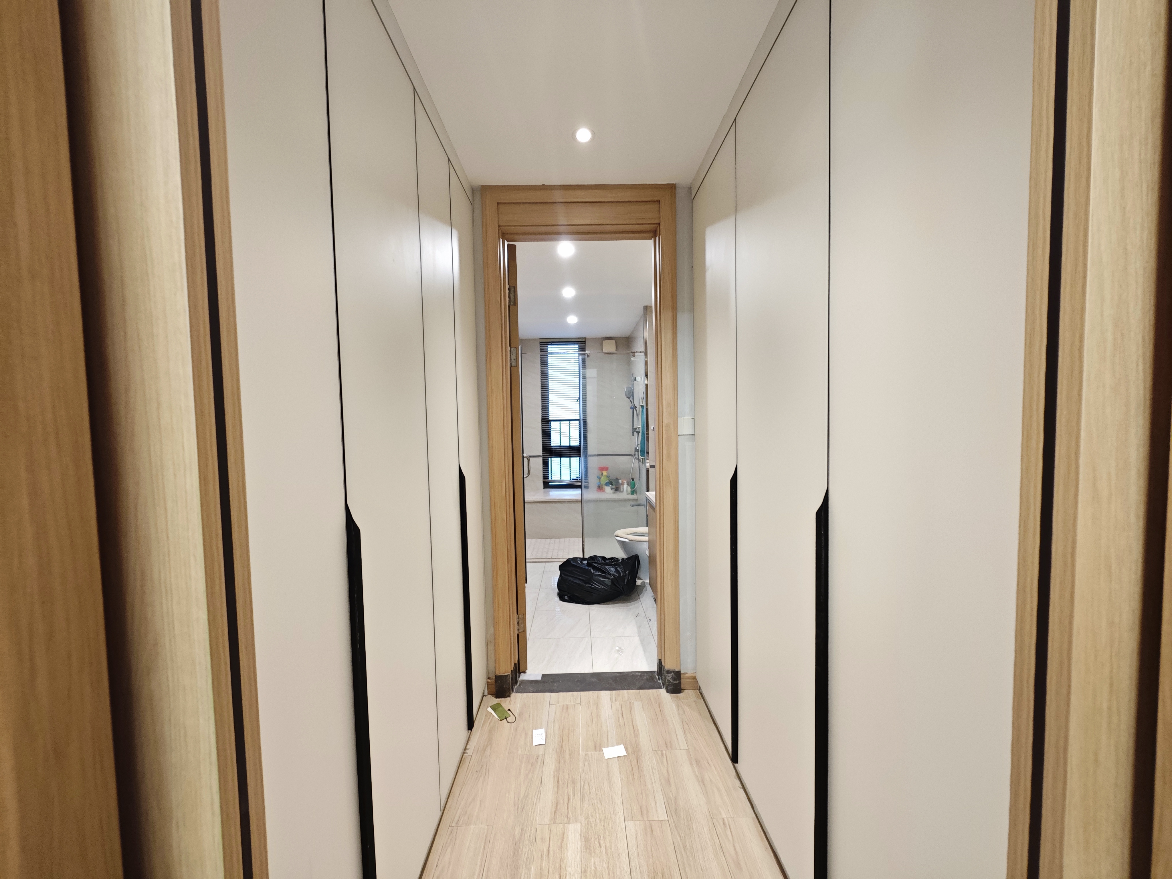 龙兴公馆  3室2厅2卫    7000.0元/月室内图