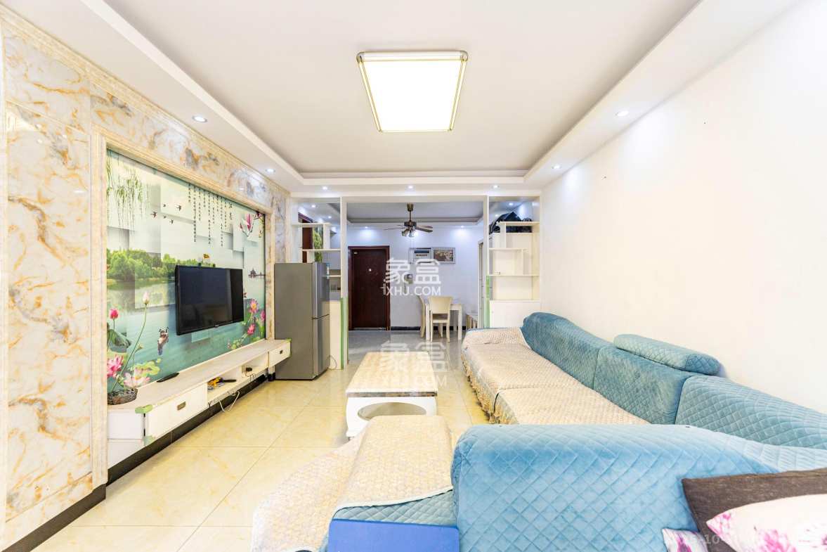 三一街区 3室2厅1卫 62.8万 三一街区 3室2厅1卫 62.8万客厅