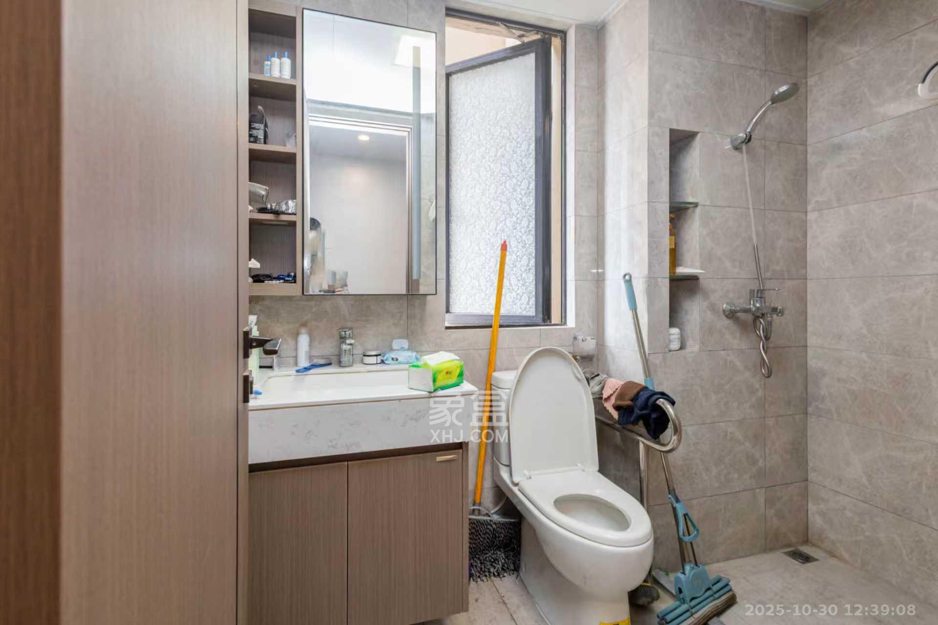 金茂建发观悦  3室2厅2卫    4500.0元/月 金茂建发观悦  3室2厅2卫    4500.0元/月室内图