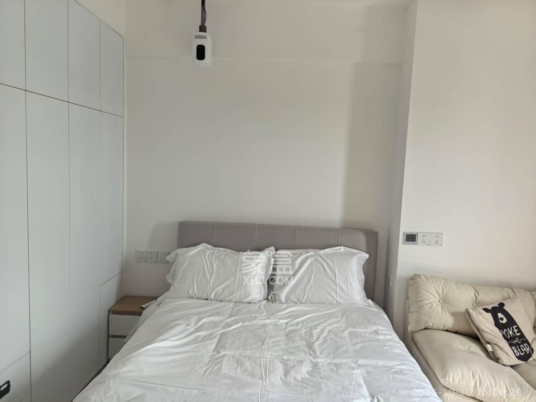 华润置地中心  1室1厅1卫    2200.0元/月 华润置地中心  1室1厅1卫    2200.0元/月室内图