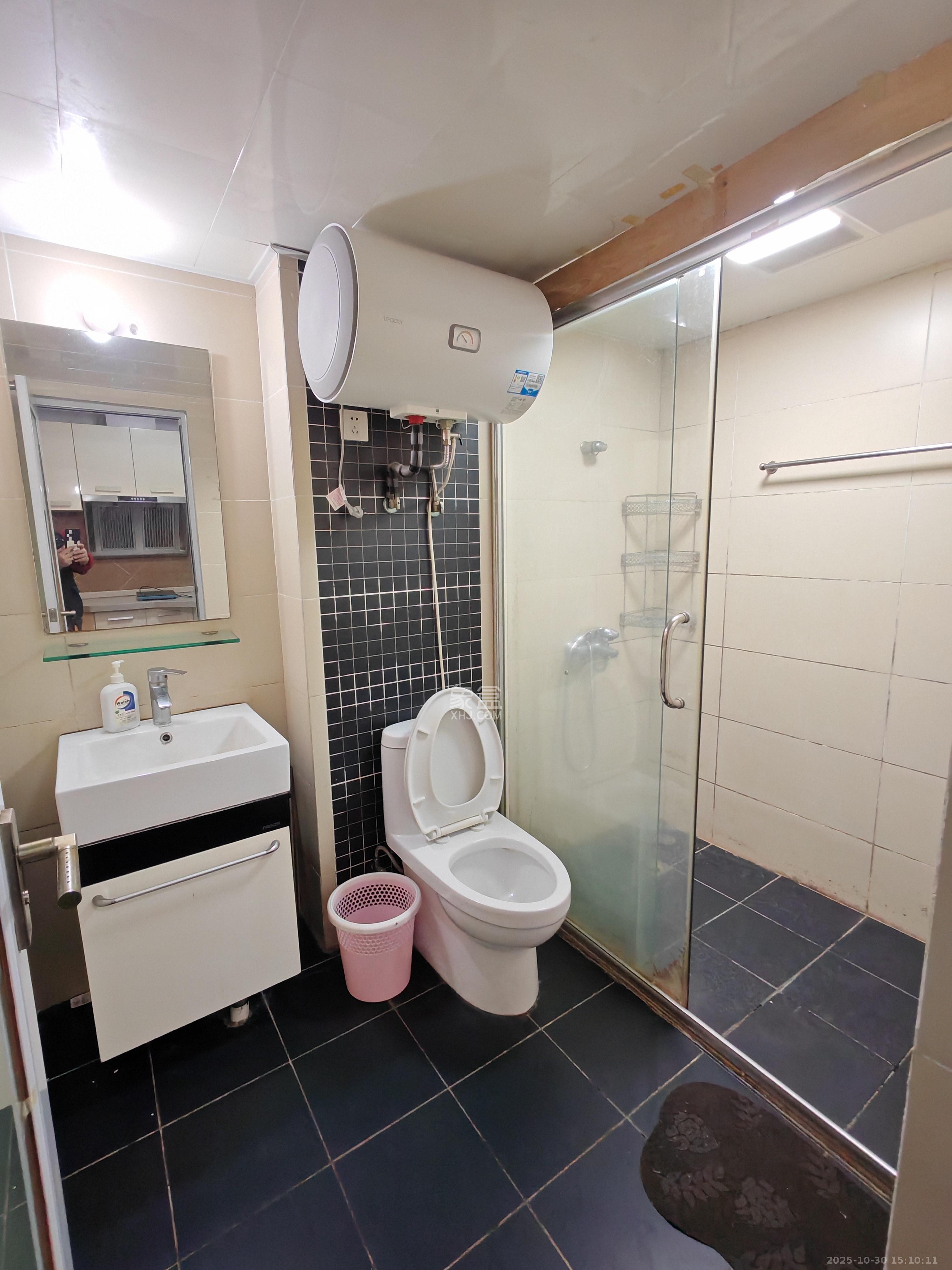 时代星城  1室1厅1卫    900.0元/月 时代星城  1室1厅1卫    900.0元/月室内图