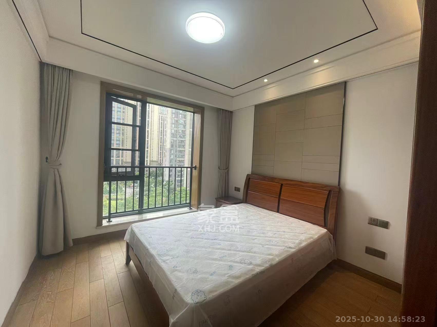 恒伟西雅韵  3室2厅2卫    5000.0元/月 恒伟西雅韵  3室2厅2卫    5000.0元/月室内图