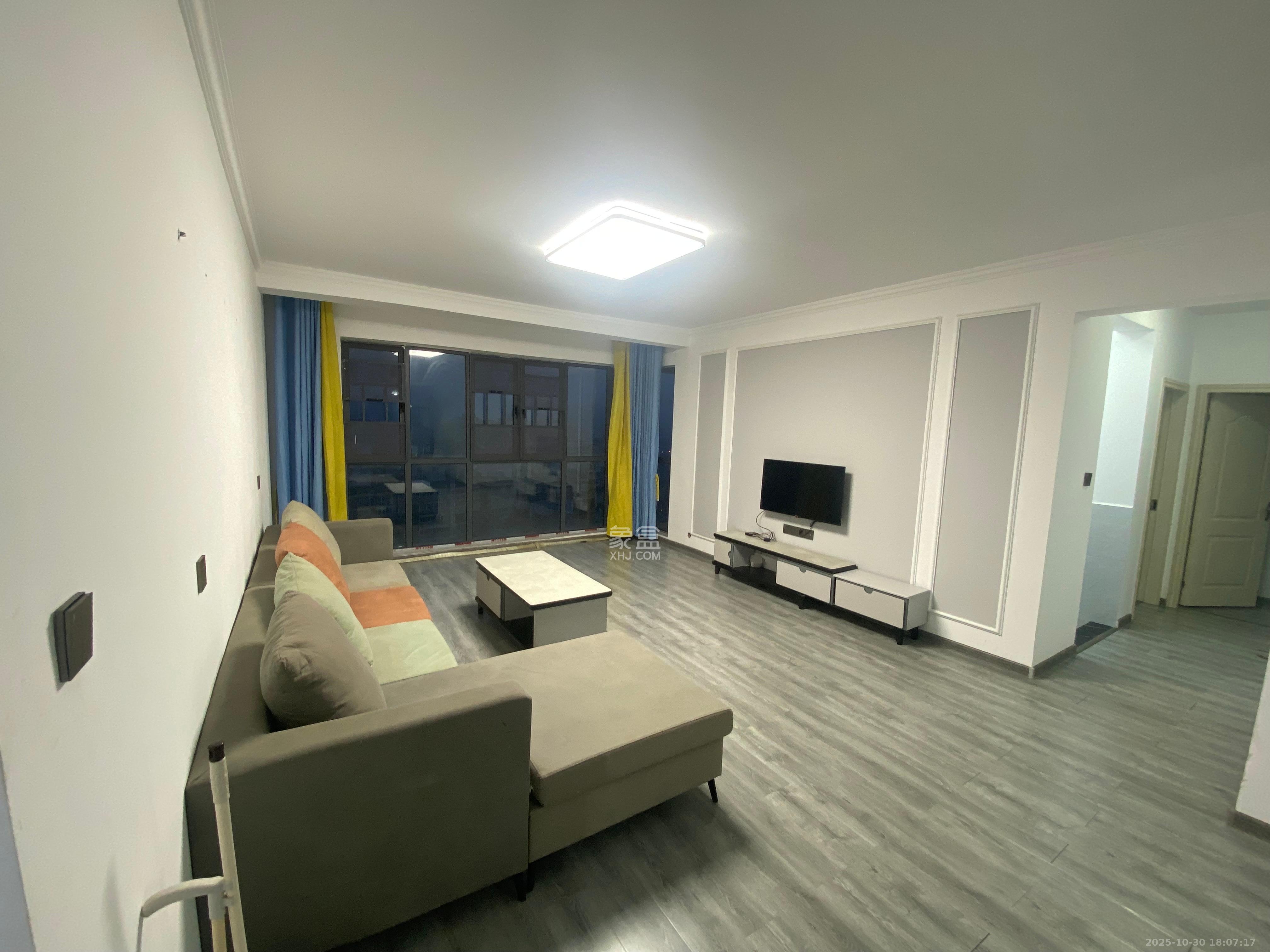 红星国际公馆  4室2厅1卫    3100.0元/月室内图