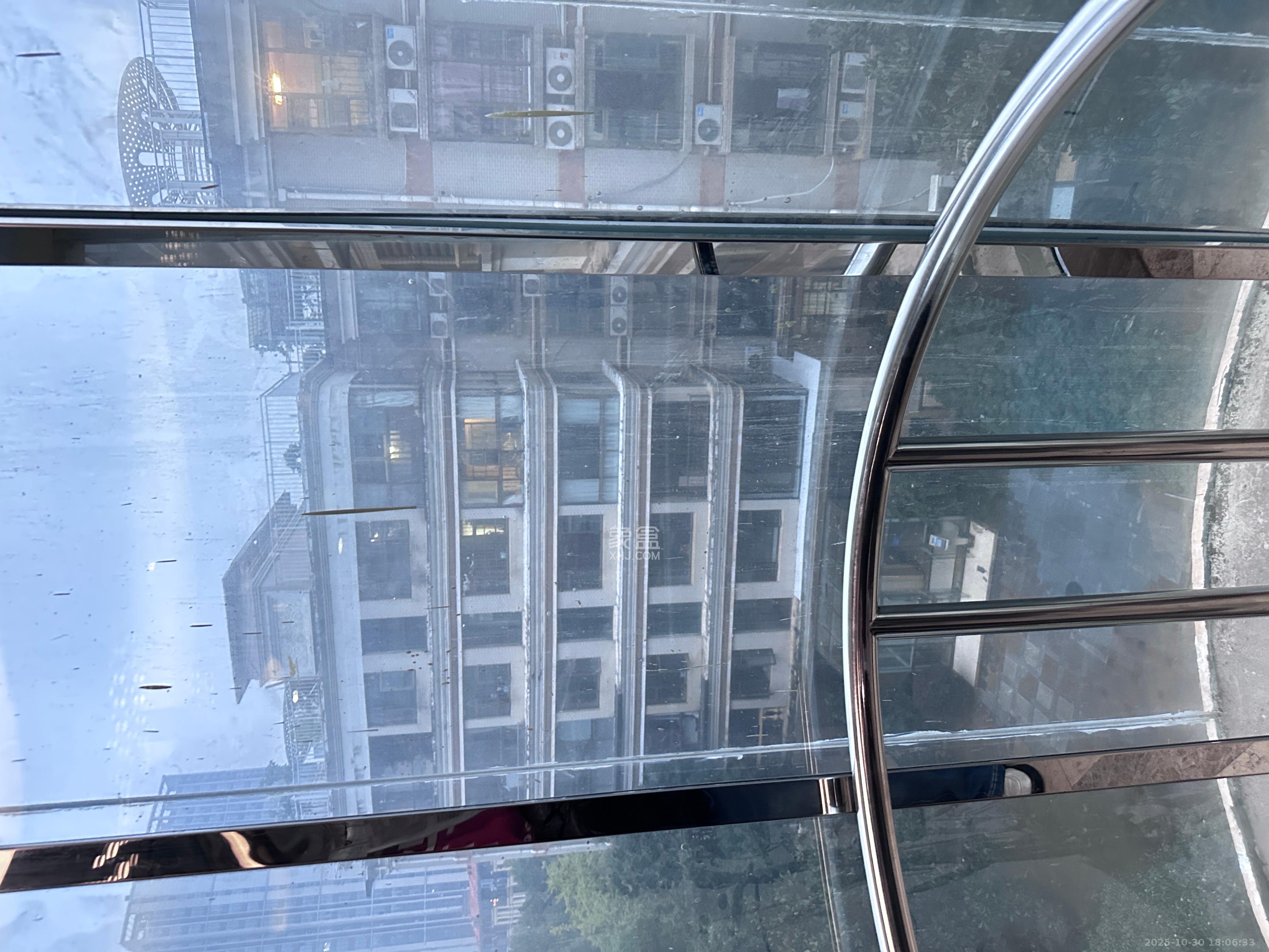 江山帝景雅典  3室2厅2卫    2200.0元/月 江山帝景雅典  3室2厅2卫    2200.0元/月室内图