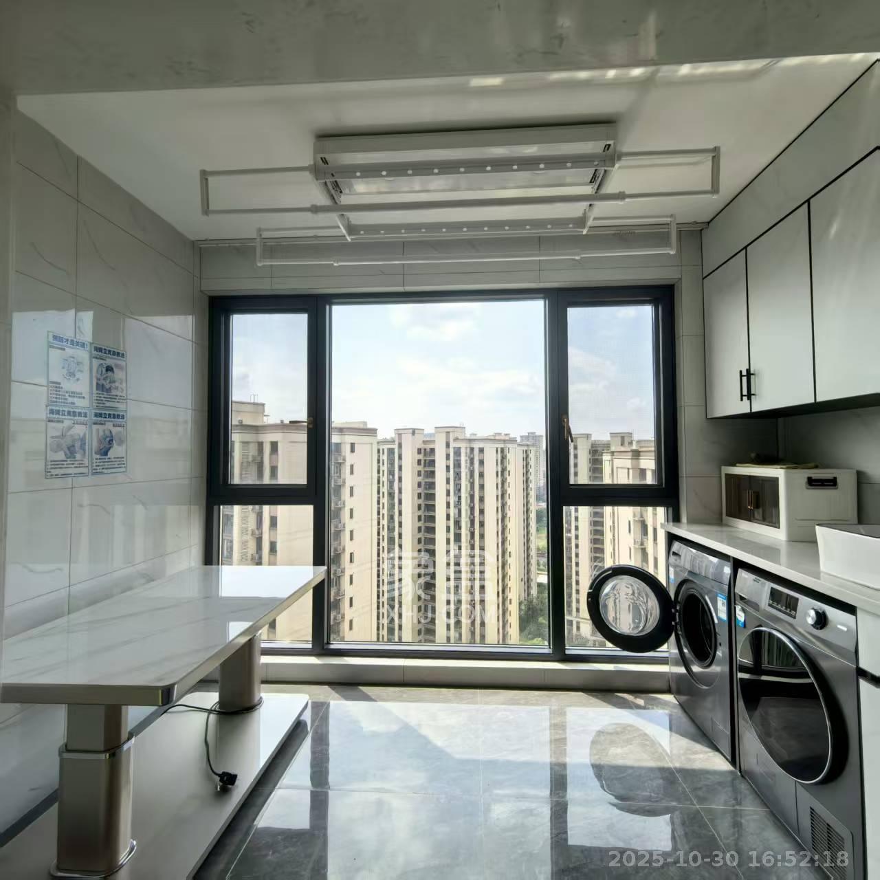 中海珑悦府  3室2厅2卫    3200.0元/月 中海珑悦府  3室2厅2卫    3200.0元/月室内图