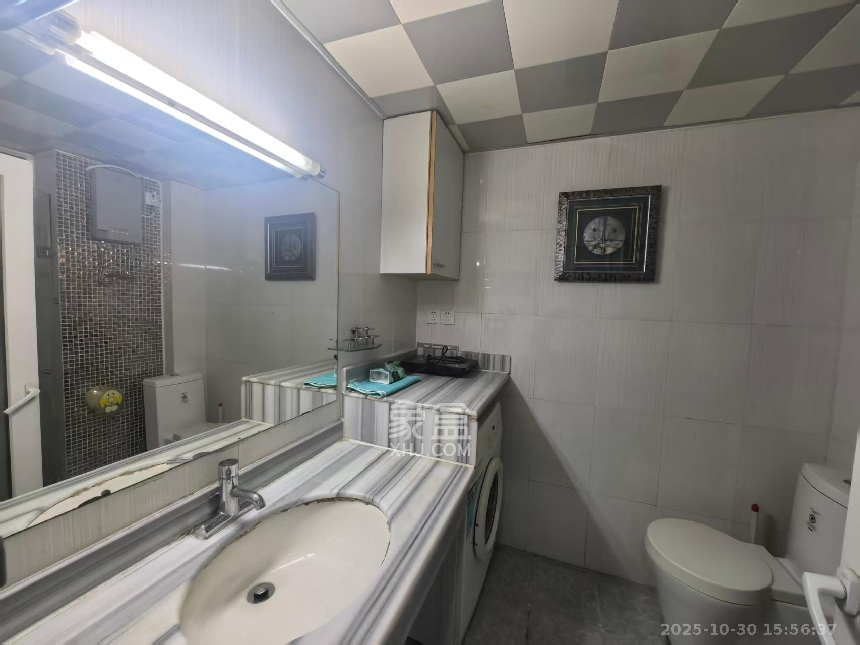 芙蓉同发  1室1厅1卫    1700.0元/月室内图