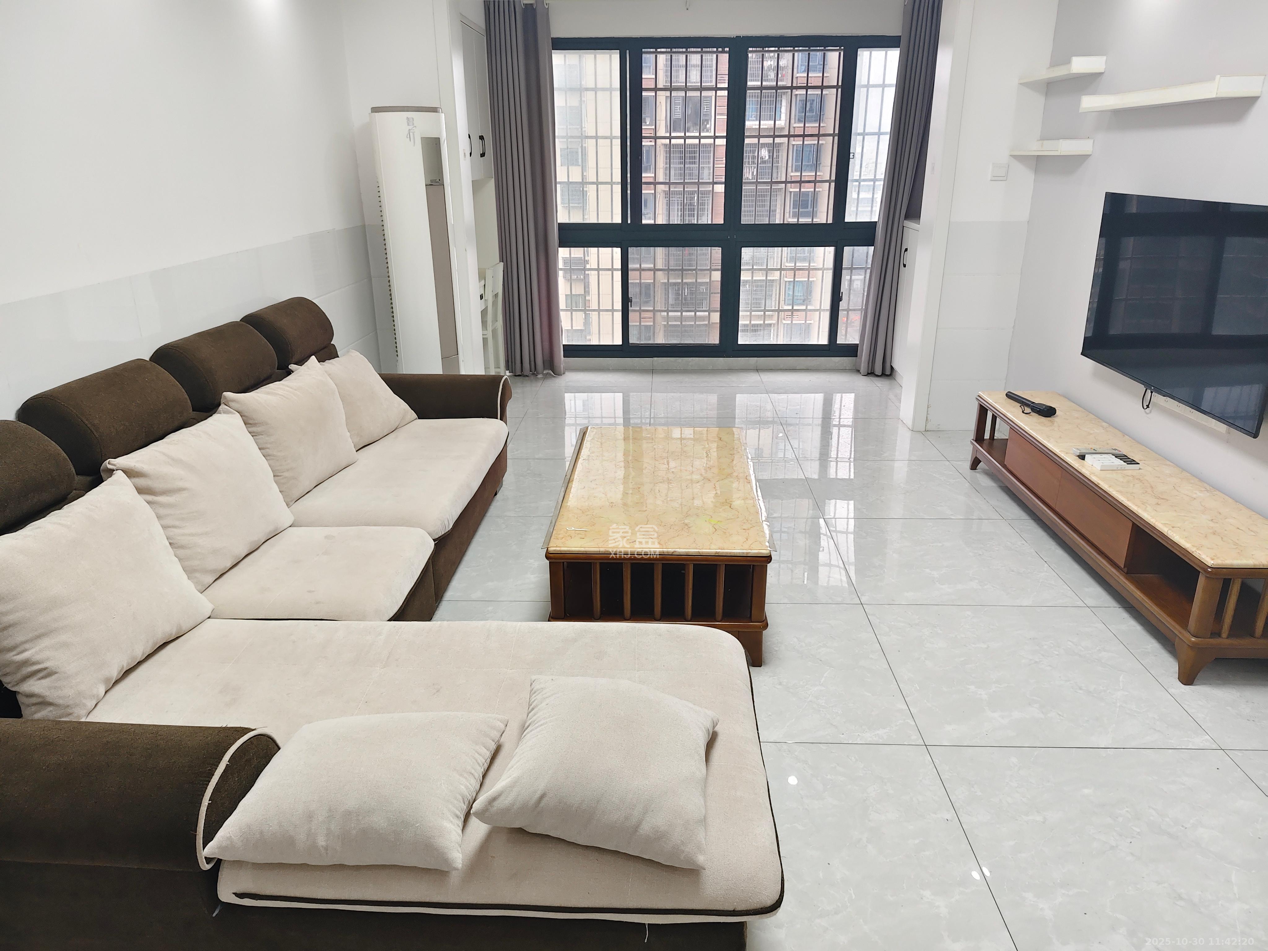 丰禧园  3室2厅2卫    2900.0元/月